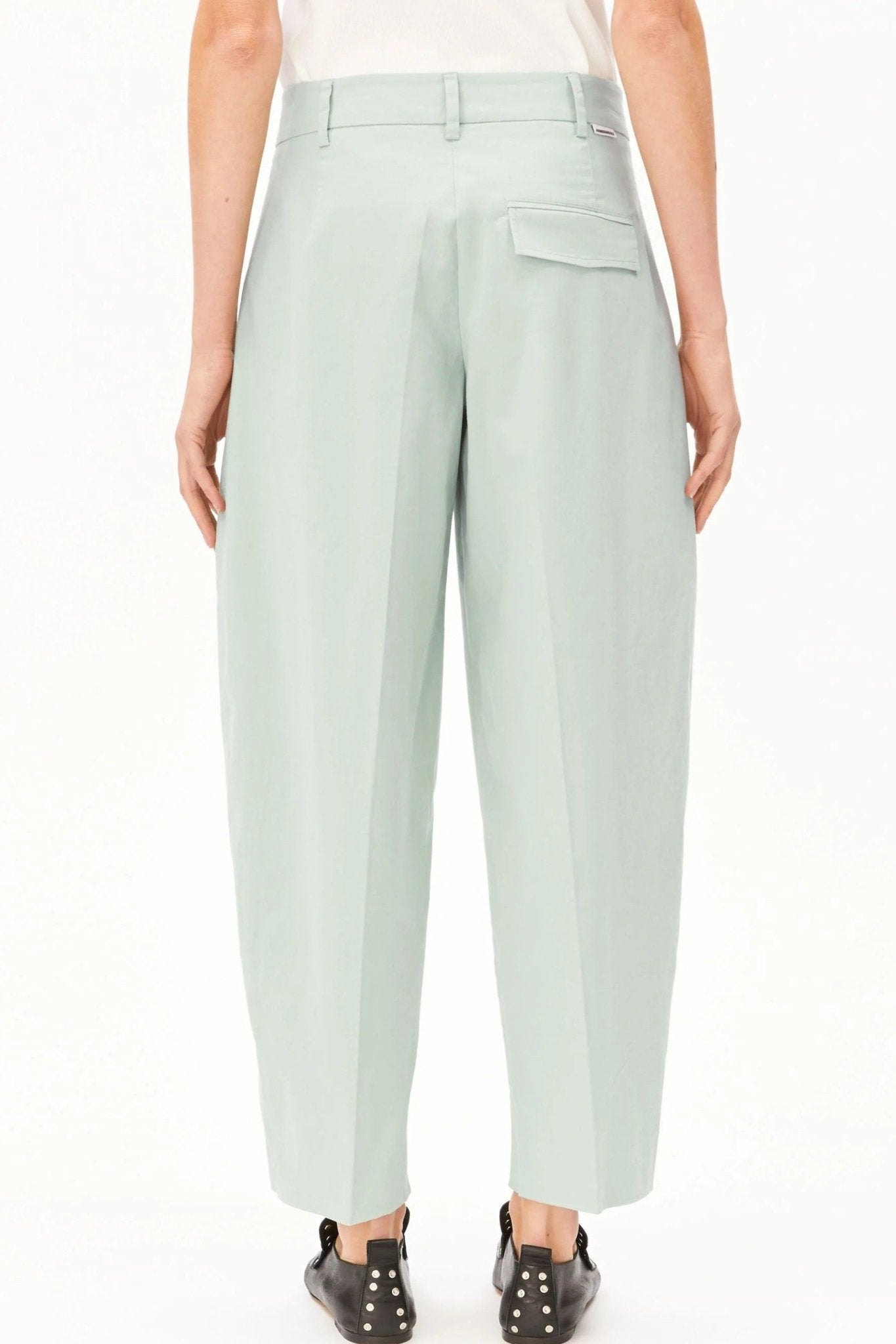 ARMEDANGELS - Barrel Leg Twill Pant - Foam - BACKYARD