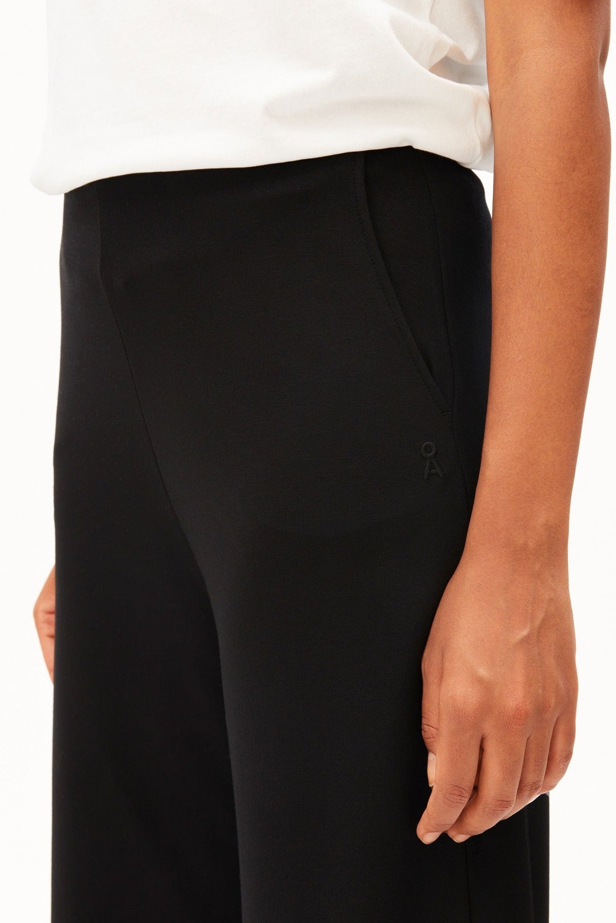 ARMEDANGELS-Basic Jersey Wide Leg Pant-Black-BACKYARD