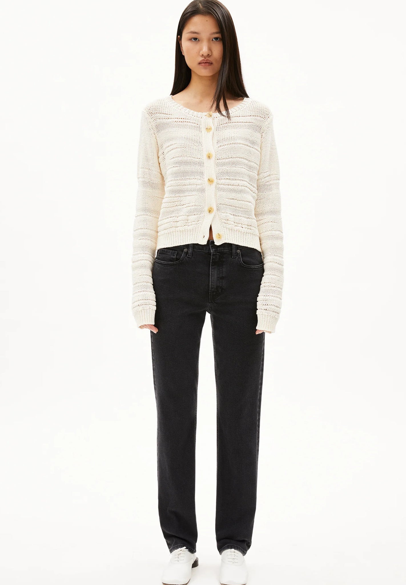 ARMEDANGELS - Carenaa - Ebony - BACKYARD