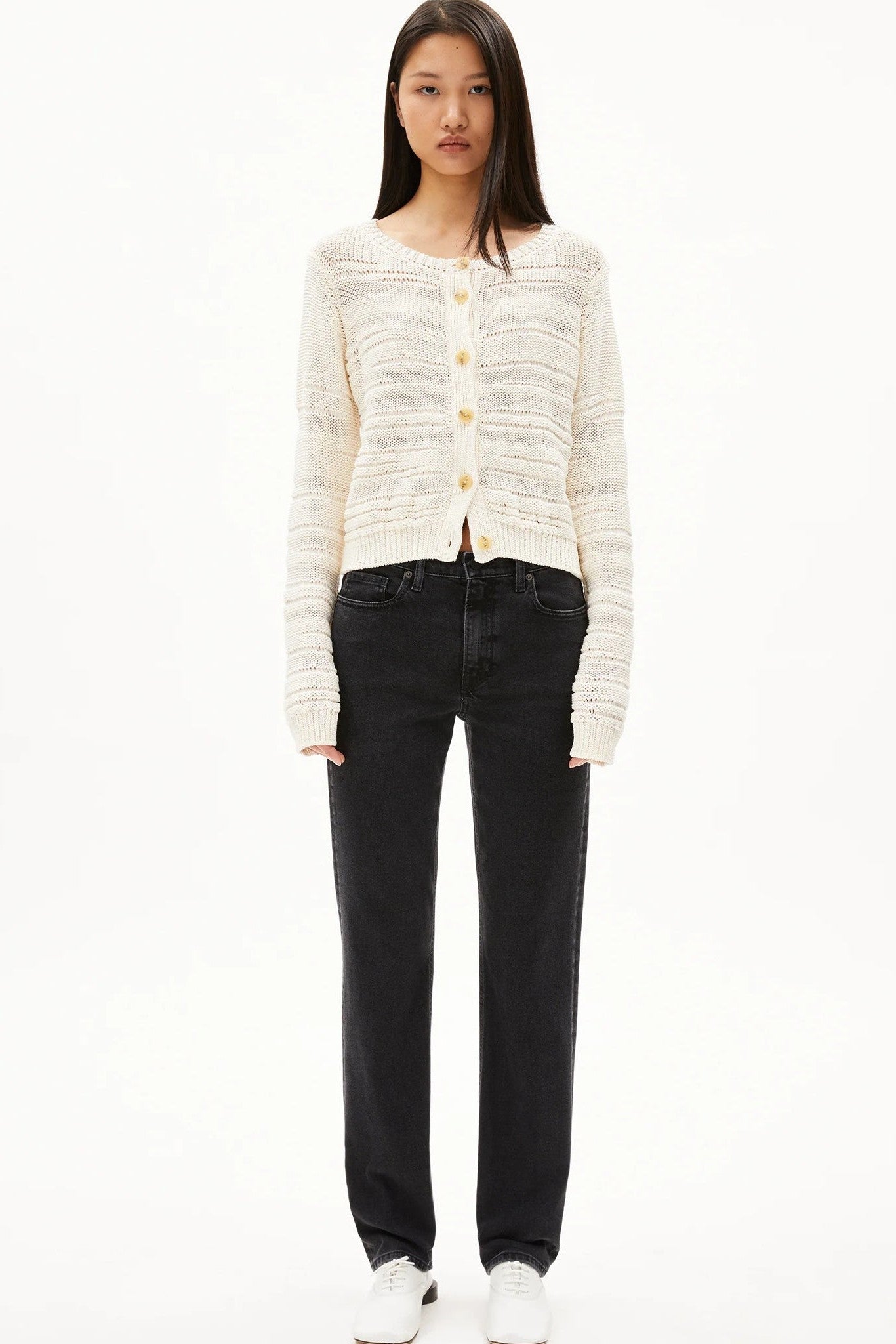 ARMEDANGELS - Carenaa - Ebony - BACKYARD