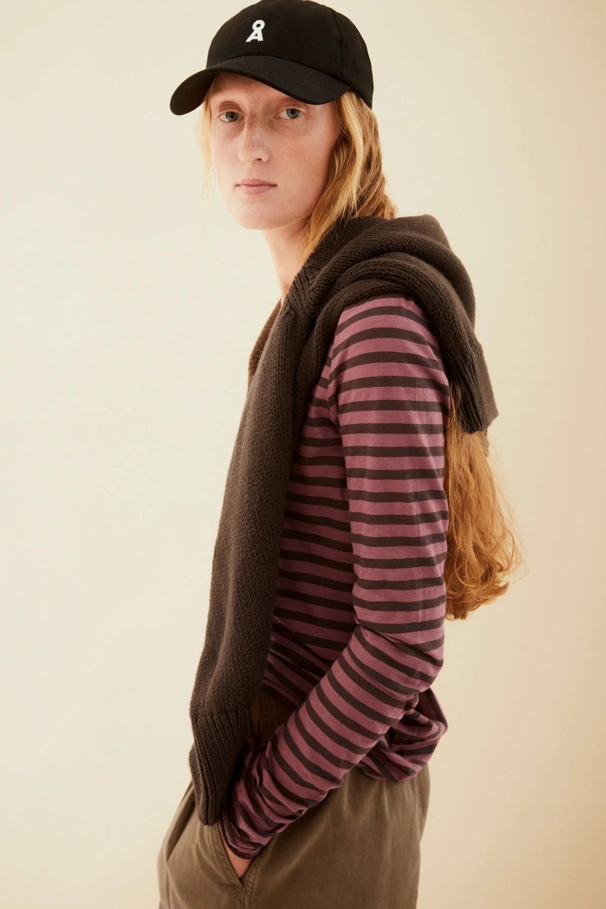 ARMEDANGELS-Einiaara Stripes-Claystone Velvet Ember-BACKYARD