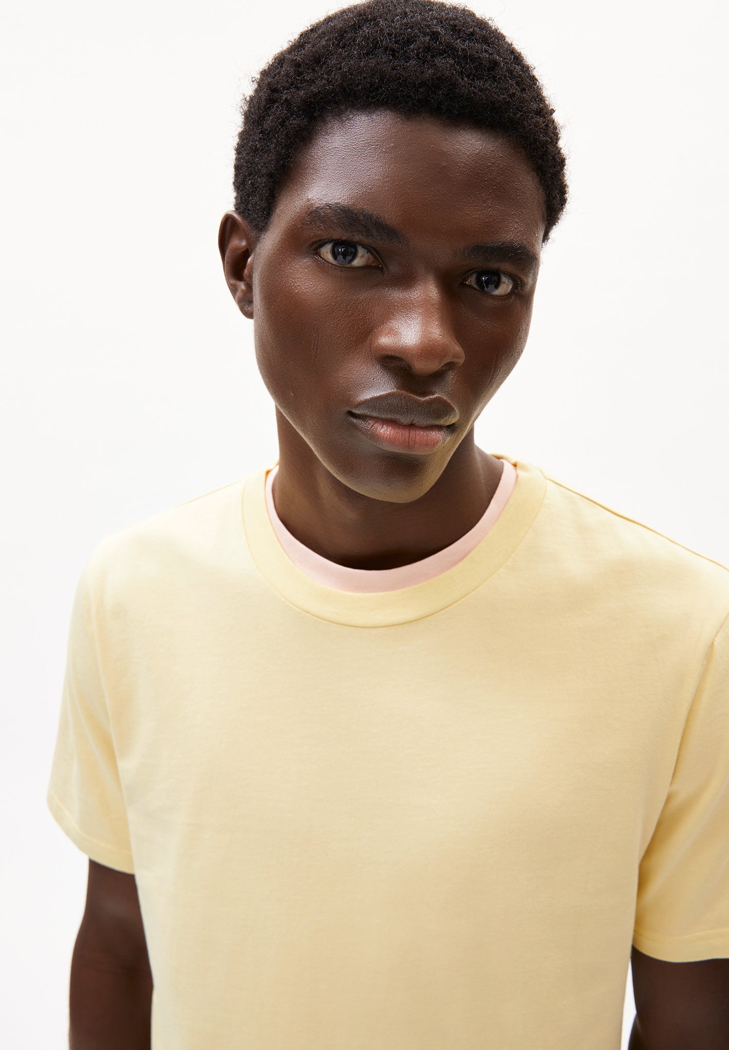 ARMEDANGELS - Jaames - Early Yellow - BACKYARD