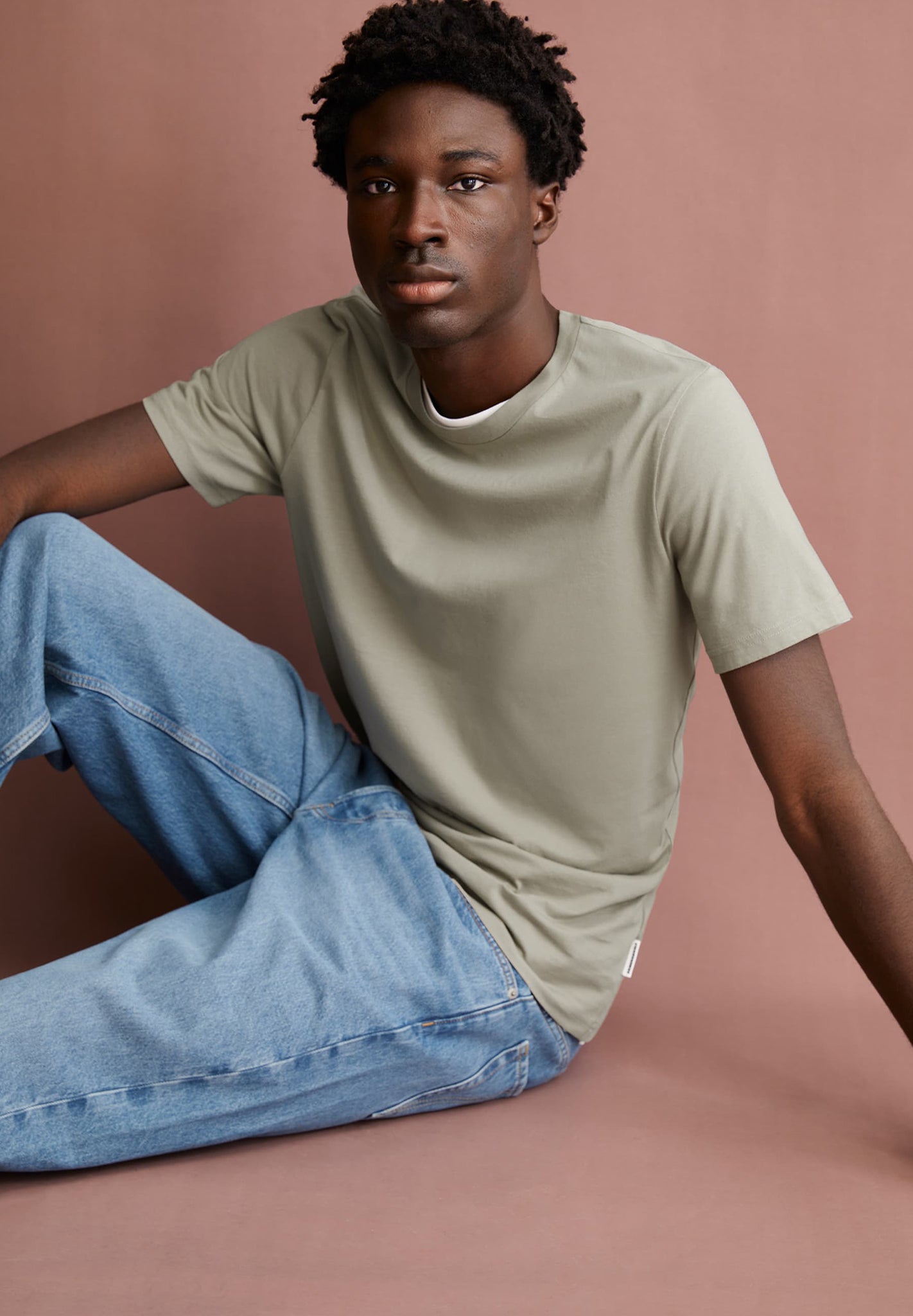 ARMEDANGELS - Jaames - Light Sage - BACKYARD