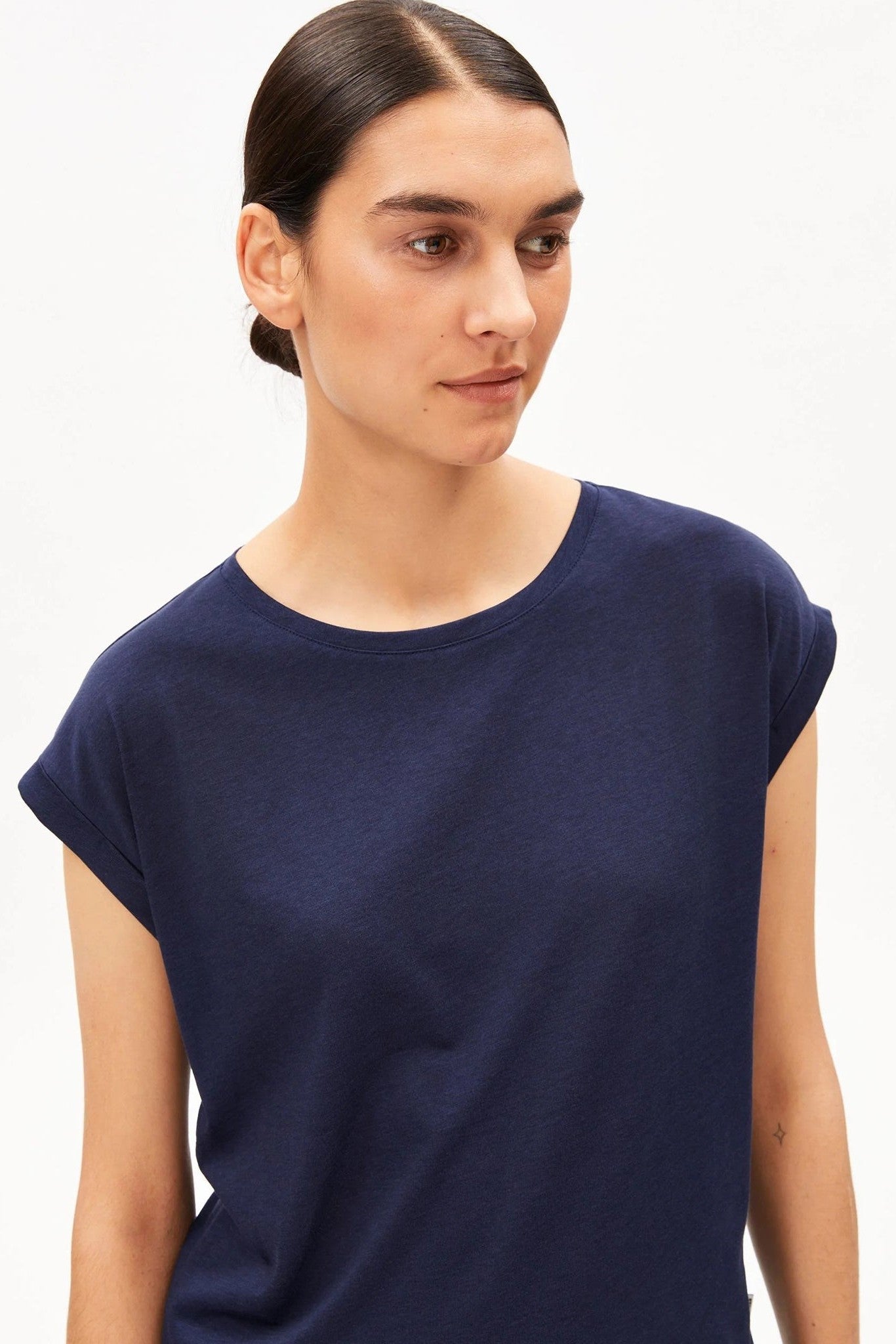 ARMEDANGELS - Jilaana - Tinted Navy - BACKYARD