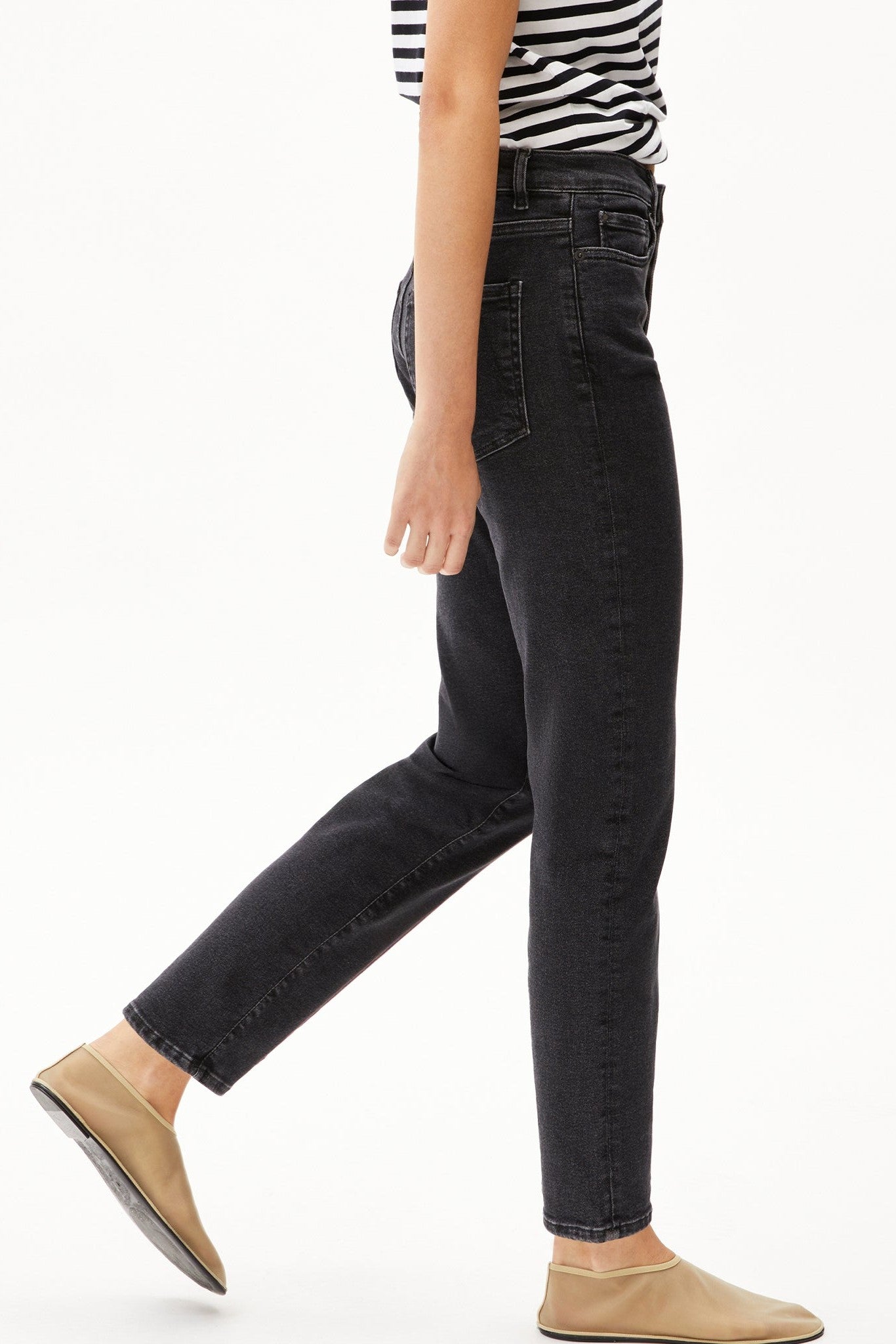 ARMEDANGELS - Lejaani X Stretch - Blackish - BACKYARD