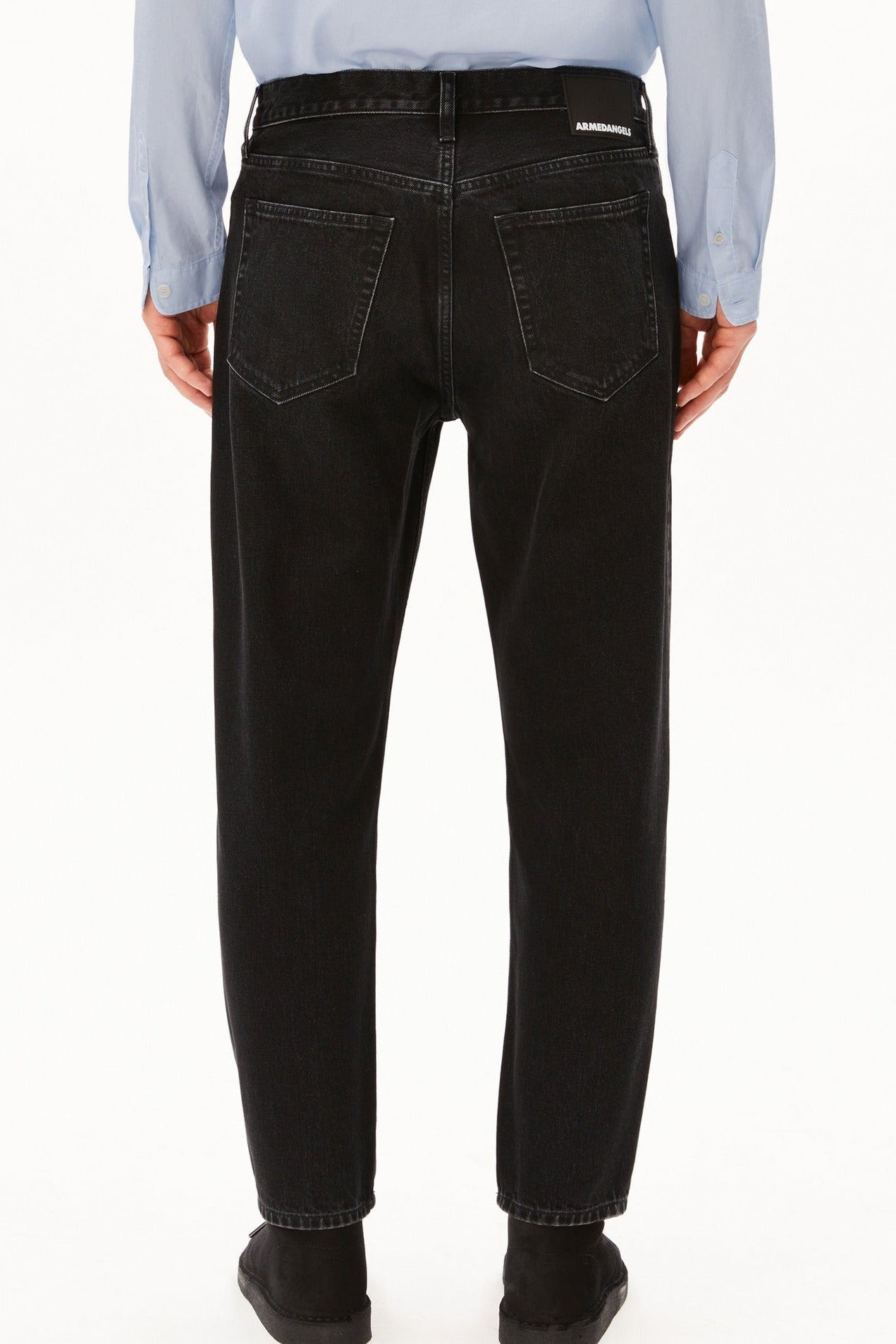 ARMEDANGELS-Maakxy Relaxed Tapered Jeans-Phantom-BACKYARD