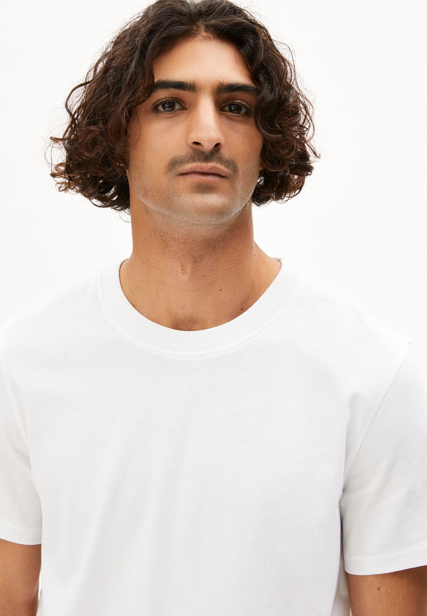 ARMEDANGELS - Maarkos - White - BACKYARD