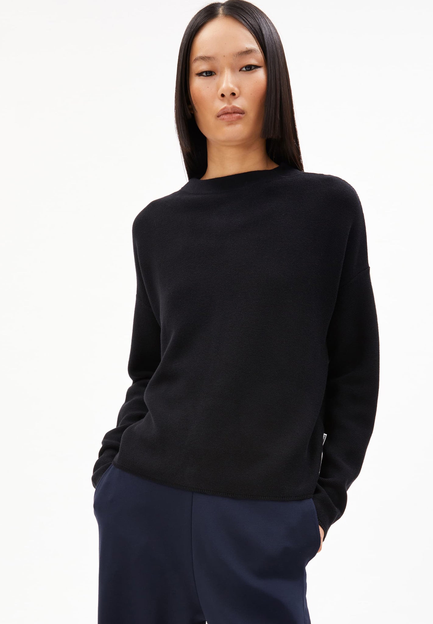 ARMEDANGELS - Merinaa Links Links - Black - BACKYARD