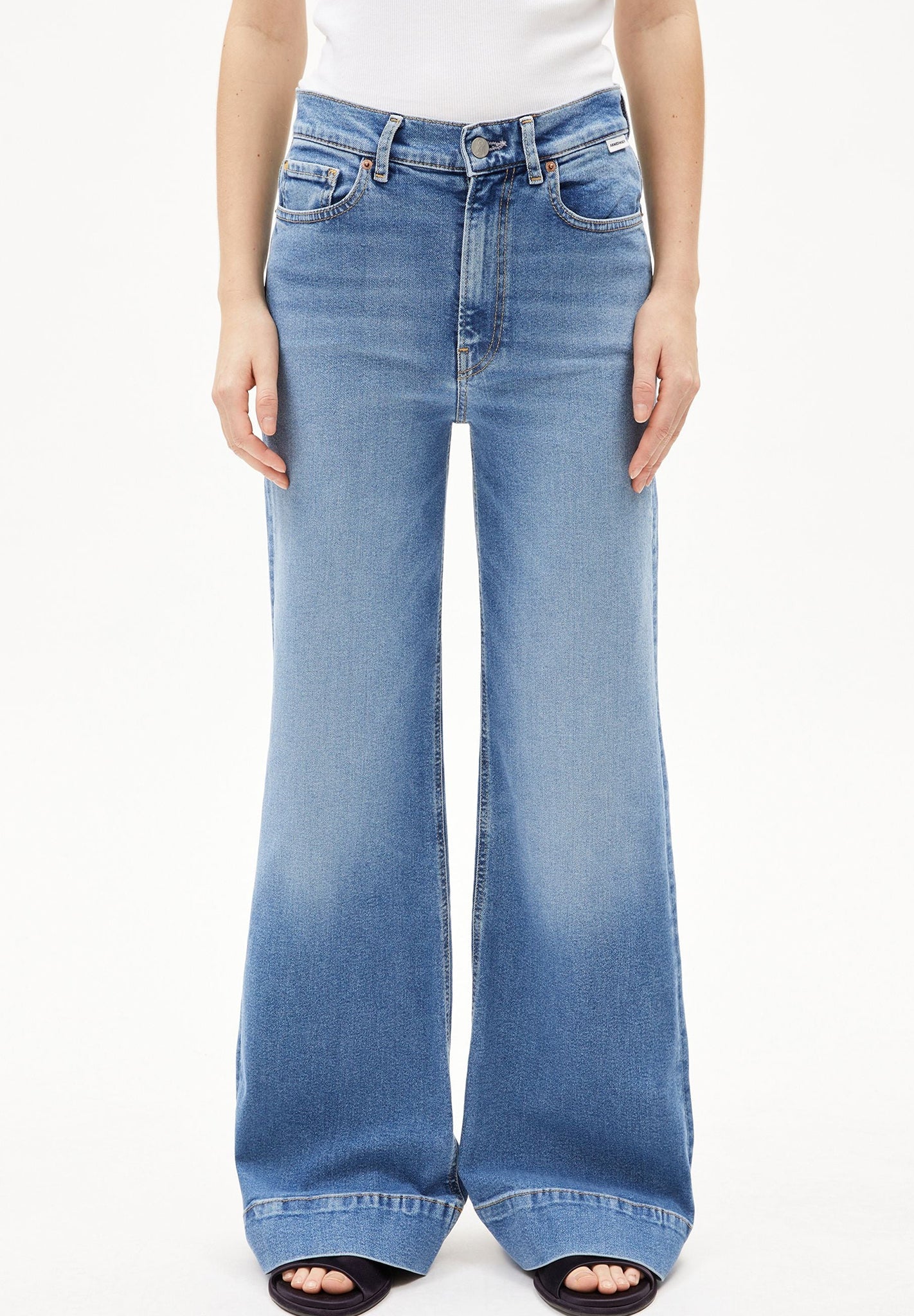 ARMEDANGELS - Murliaa - Lighten - BACKYARD