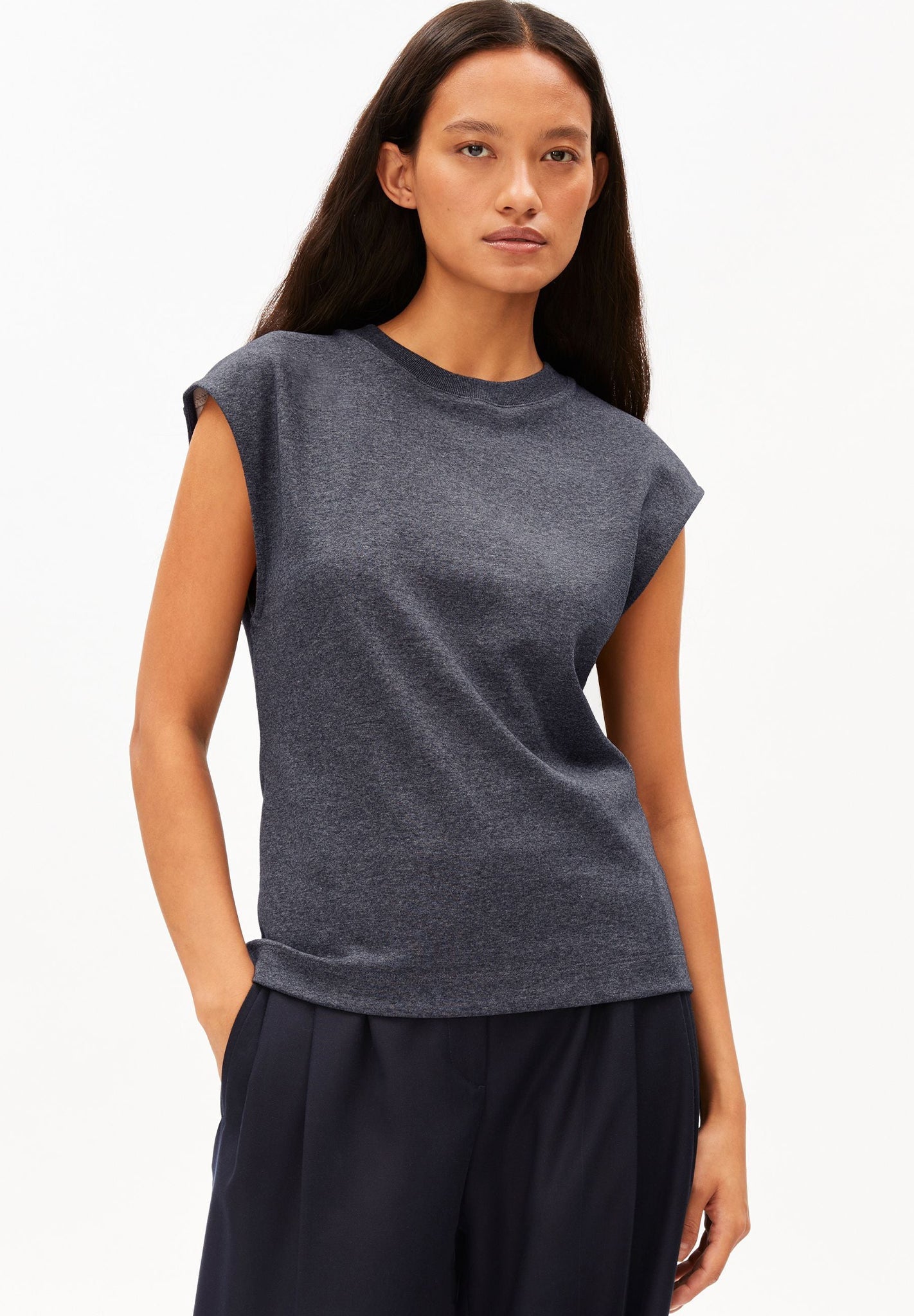 ARMEDANGELS - Un - Wasted Top - Steel Melange Undyed - BACKYARD