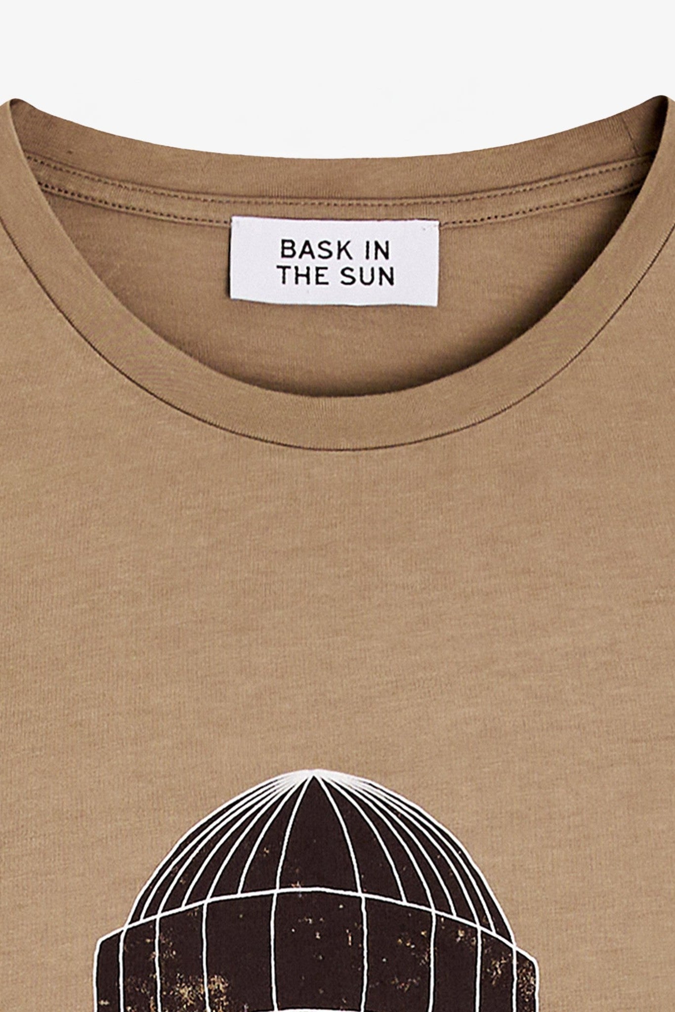 BASK IN THE SUN - Smoking Pipe Tee - Taupe - BACKYARD