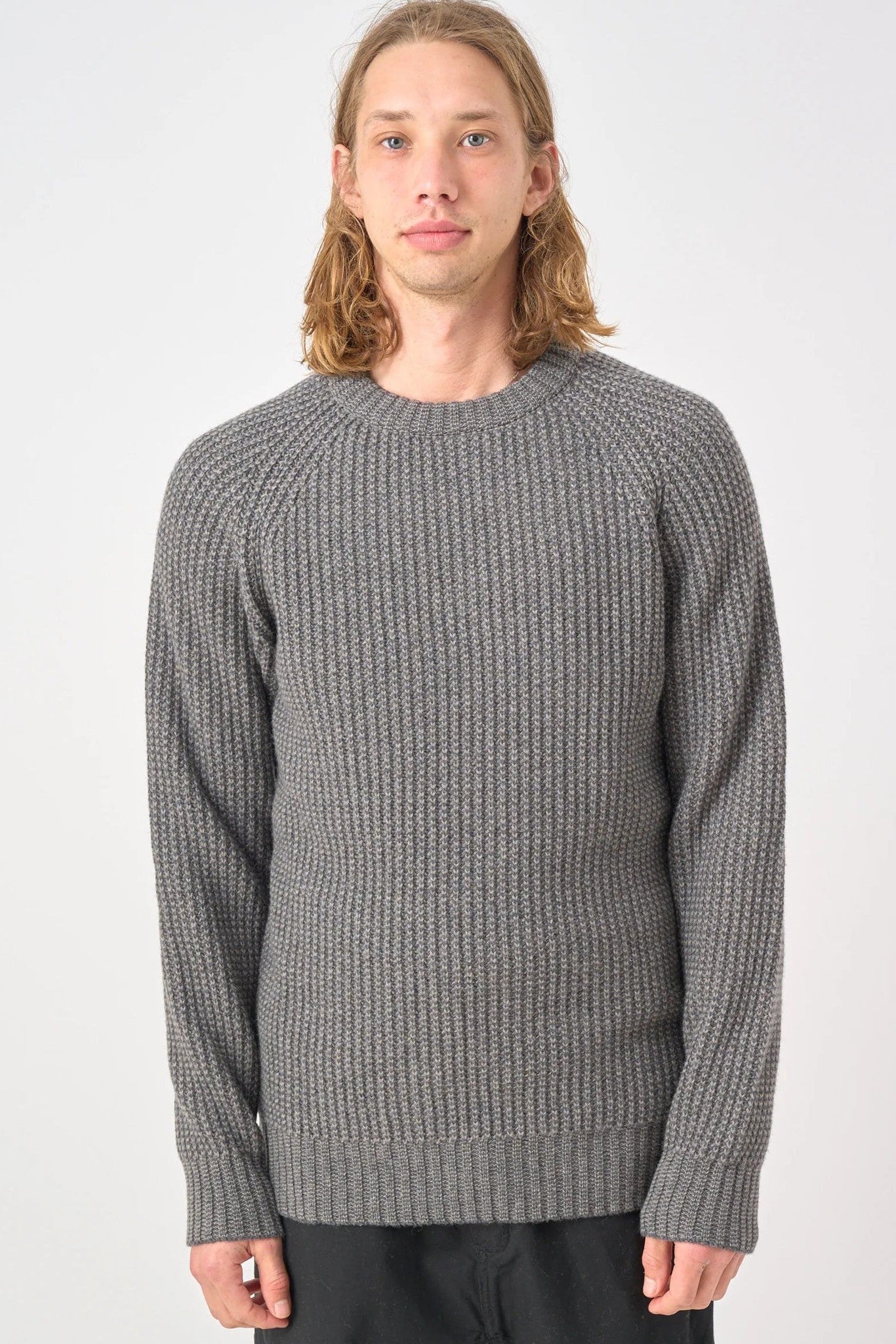 CLEPTOMANICX - Big Ben Crewneck - Lava Smoke - BACKYARD