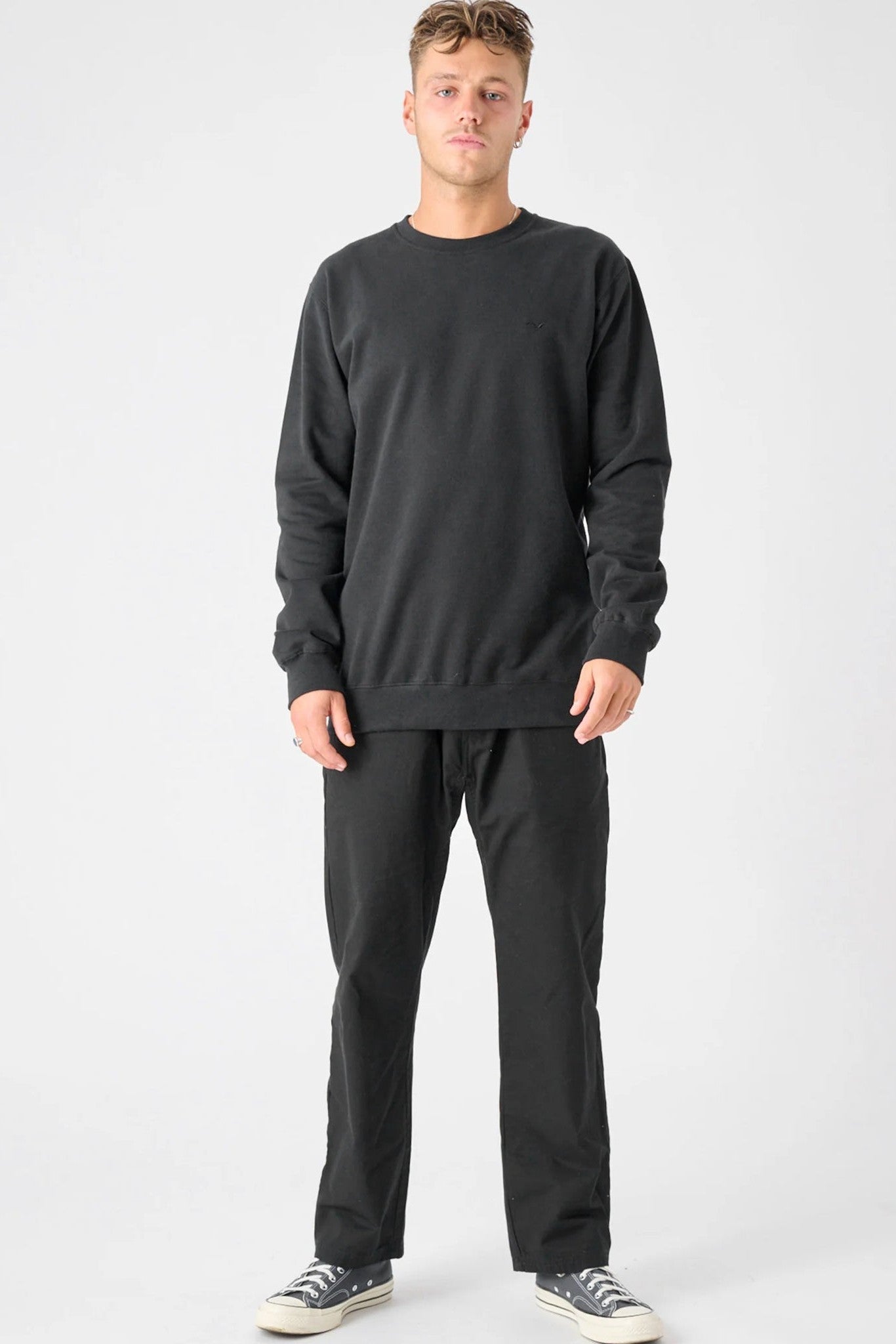CLEPTOMANICX - Ligull Crewneck - Black - BACKYARD