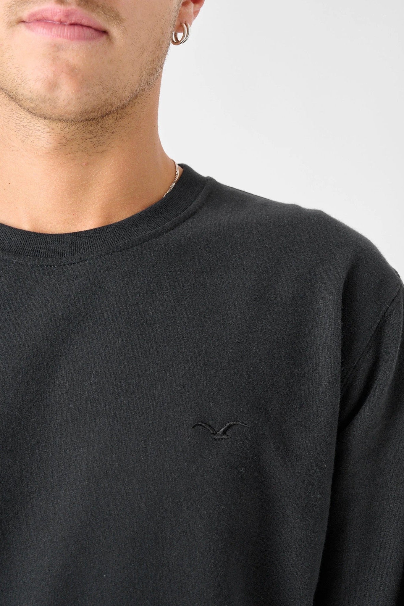 CLEPTOMANICX - Ligull Crewneck - Black - BACKYARD
