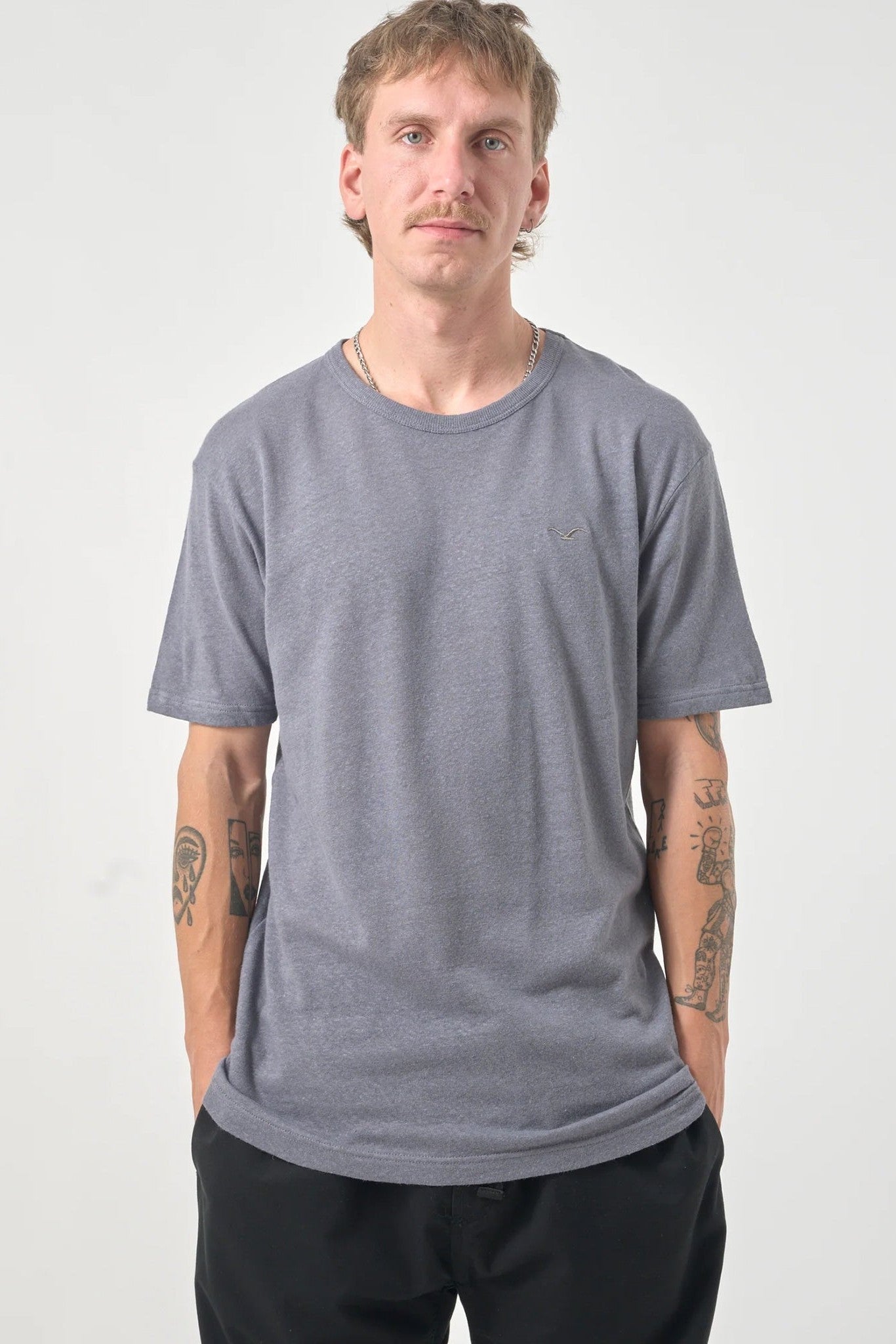 CLEPTOMANICX - Ligull Summer Basic Tee - Lava Smoke - BACKYARD