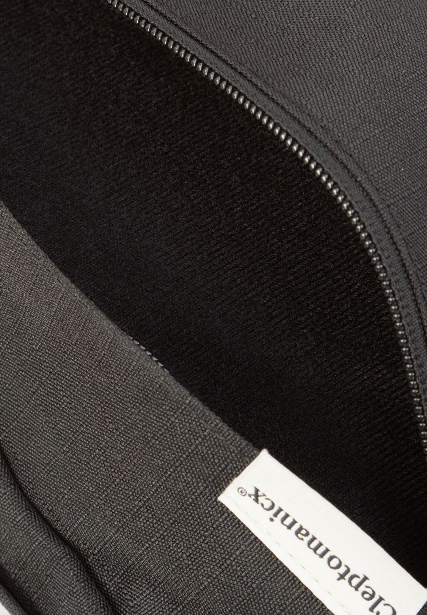 CLEPTOMANICX - Tap S2 Hipbag - Black - BACKYARD