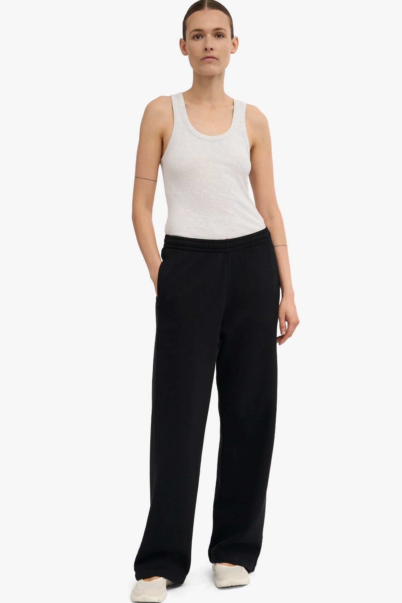COLORFUL STANDARD - Organic Straight Leg Sweatpants - Deep Black - BACKYARD