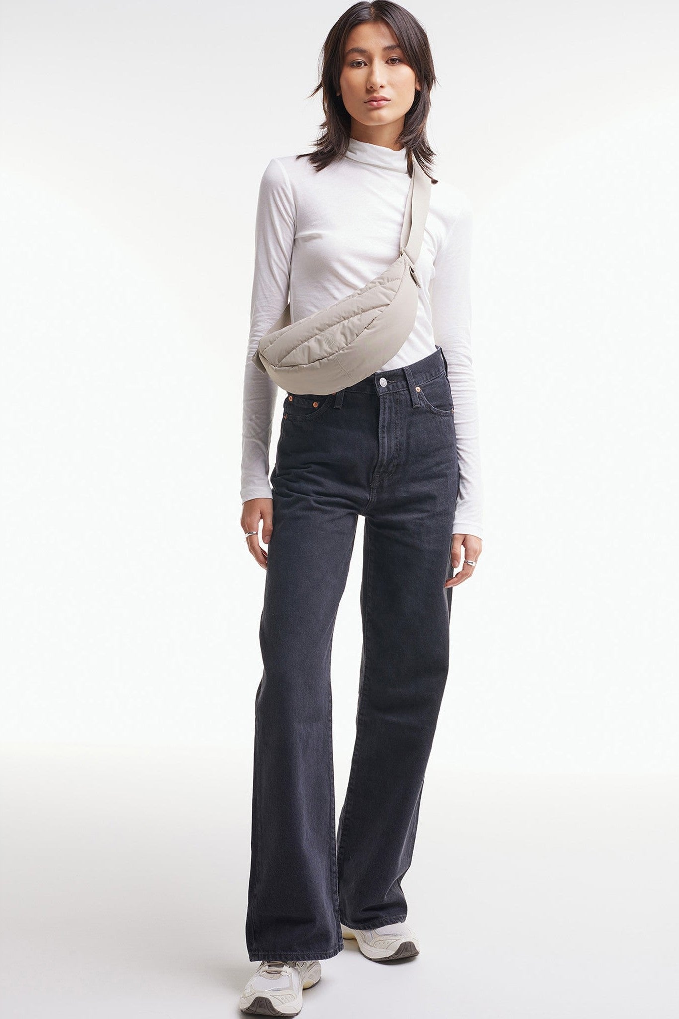 GOT BAG - Puffer Moon Bag Small - Scallop Monochrome - BACKYARD