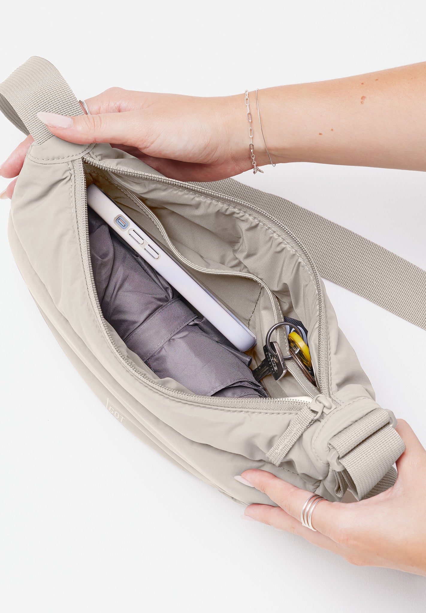 GOT BAG - Puffer Moon Bag Small - Scallop Monochrome - BACKYARD