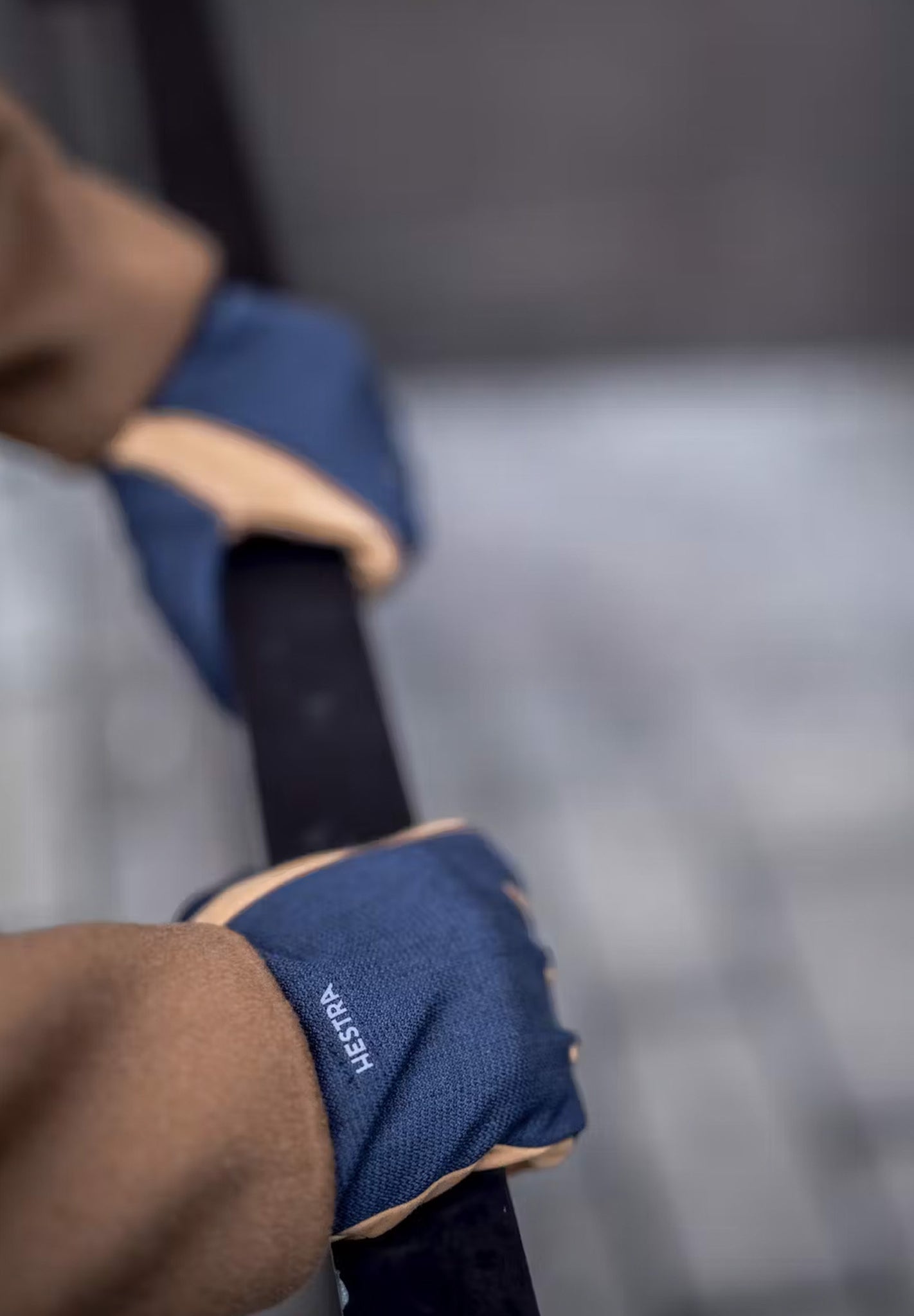 HESTRA - M's Zephyr - Charcoal - BACKYARD