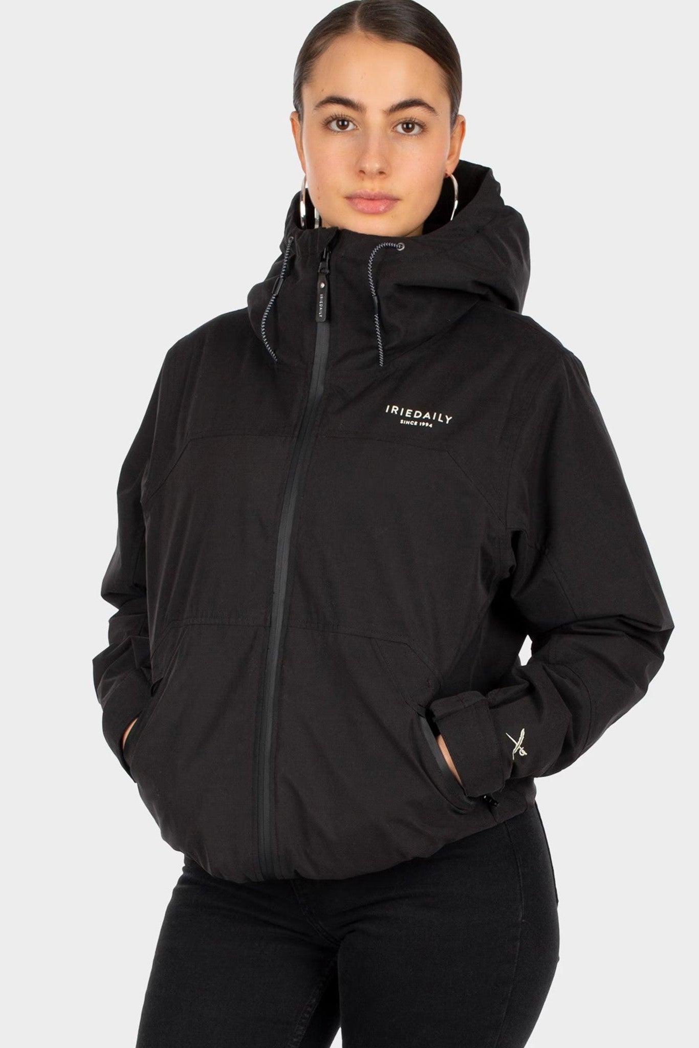 Iriedaily Kat Hooded Jacket, Black bei BACKYARD