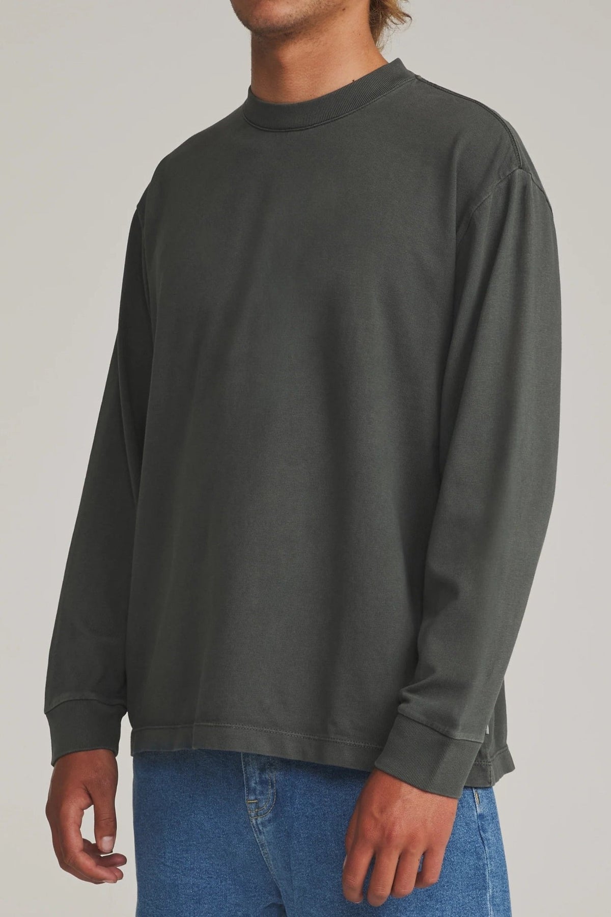 KATIN-Box Fit L/S Tee-Black Vintage Wash-BACKYARD