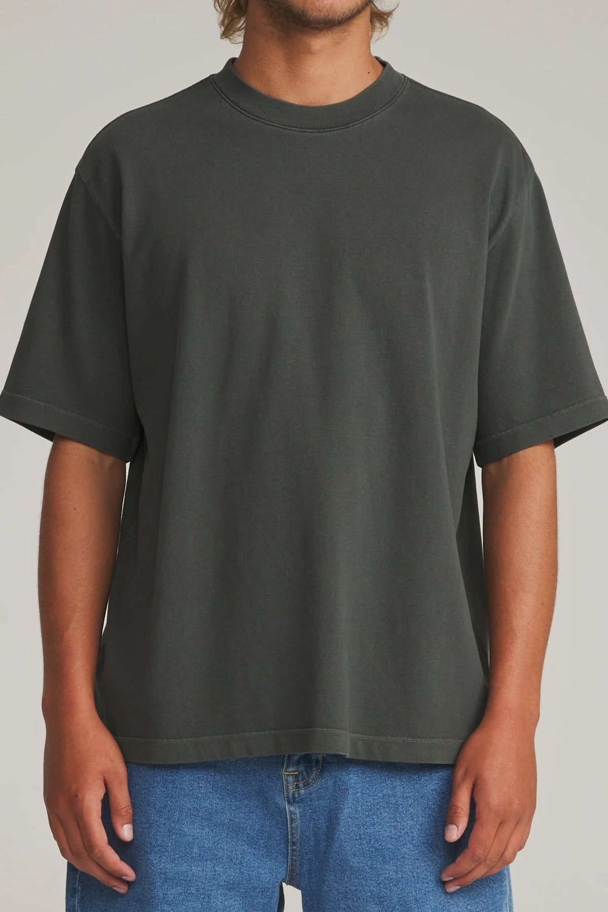 KATIN-Box Fit Tee-Black Vintage Wash-BACKYARD
