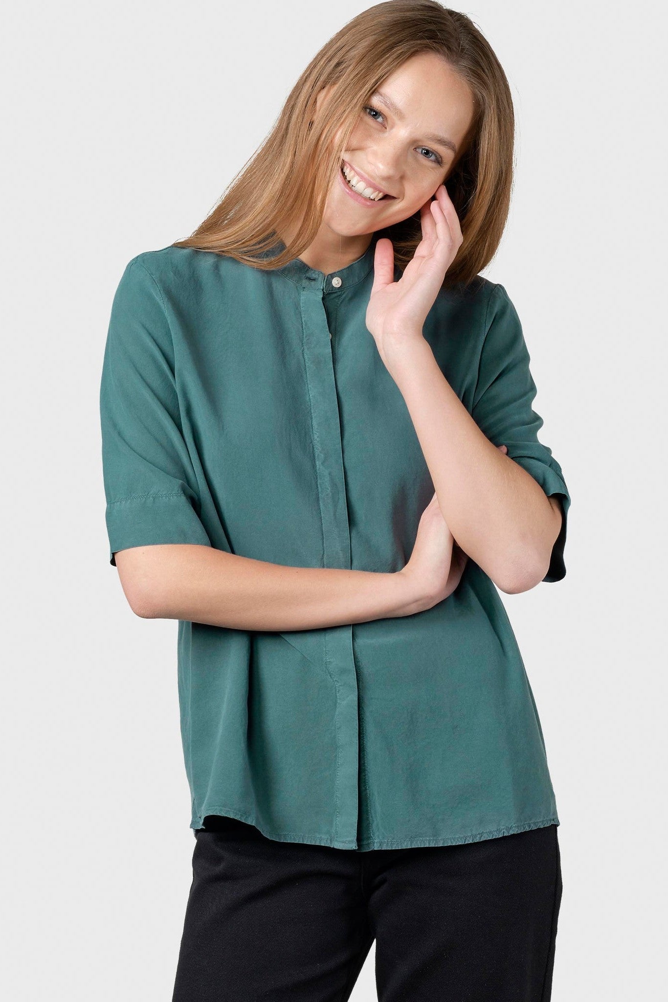 KLITMOLLER COLLECTIVE - Solrun Shirt - Moss Green - BACKYARD