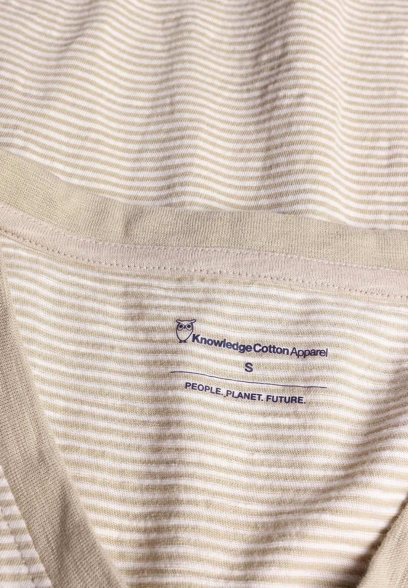 KNOWLEDGE COTTON - V - Neck Slub T-Shirt - Creme Stripe - BACKYARD