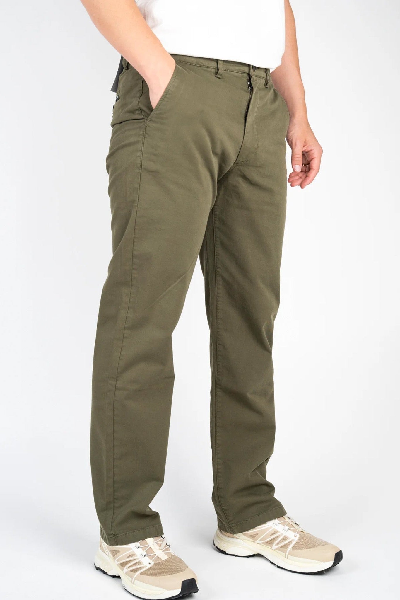 LAKOR - Carnage Chino Pants - Olive Night - BACKYARD