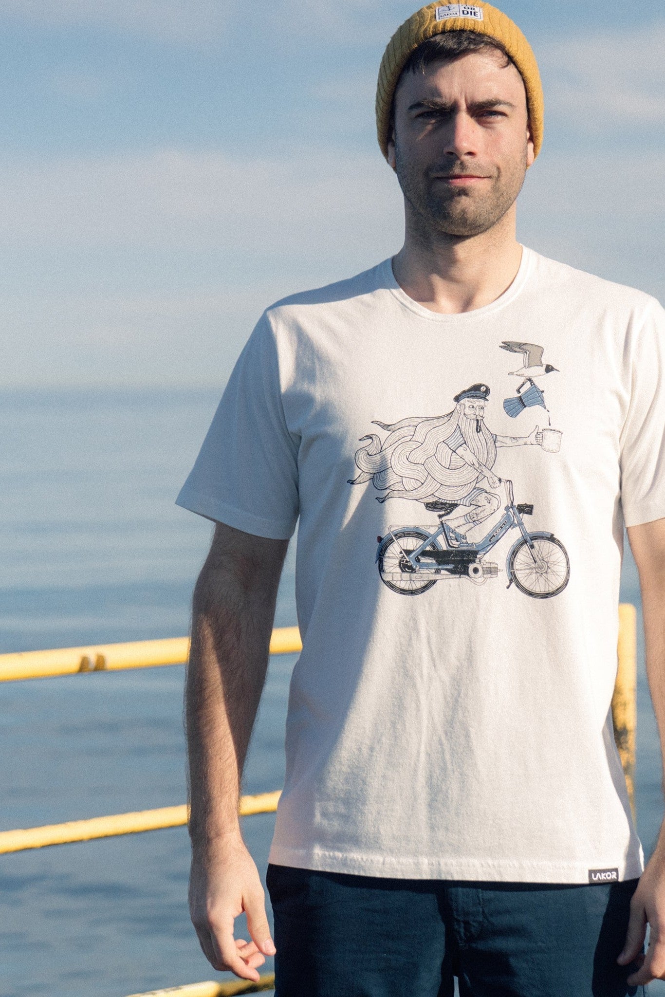 LAKOR - Coffee On the Go T-Shirt - Starwhite - BACKYARD