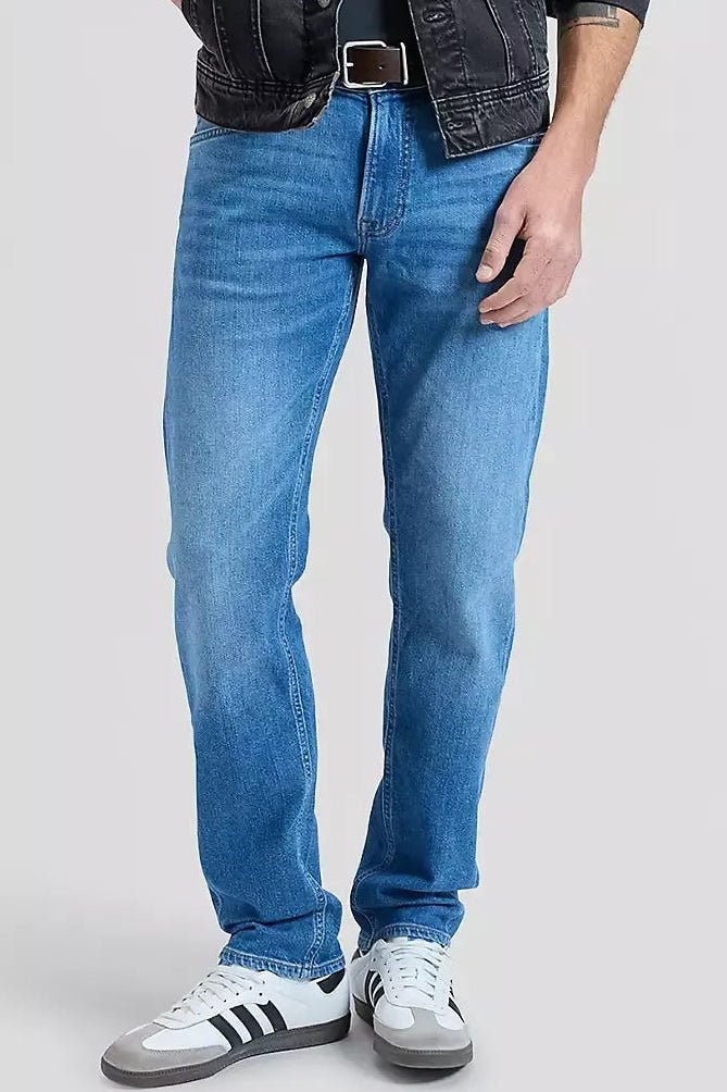 LEE - Daren - Skyfall - BACKYARD