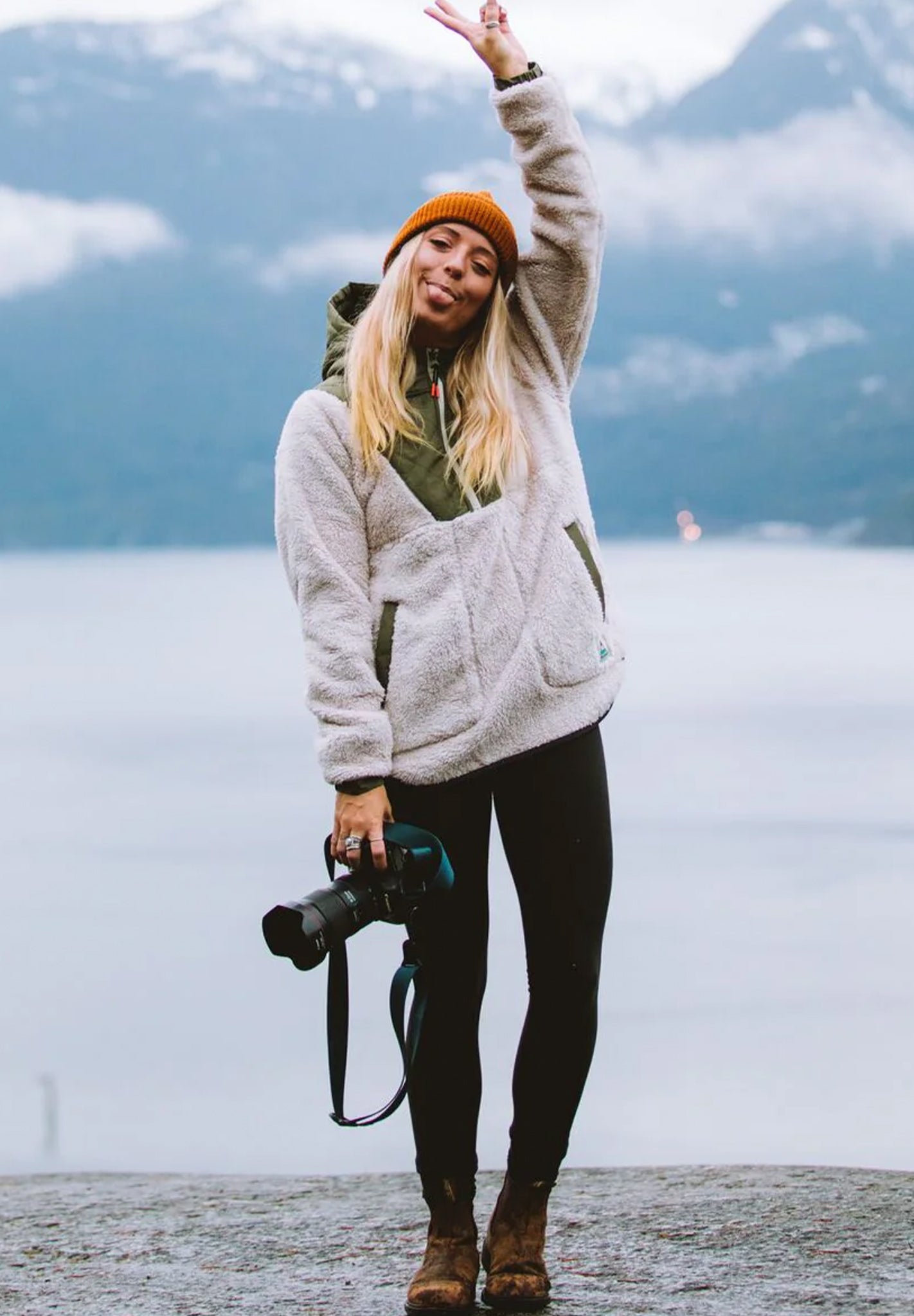 PASSENGER - Beaumont Recycled Sherpa Hooded Fleece - Vintage White - BACKYARD