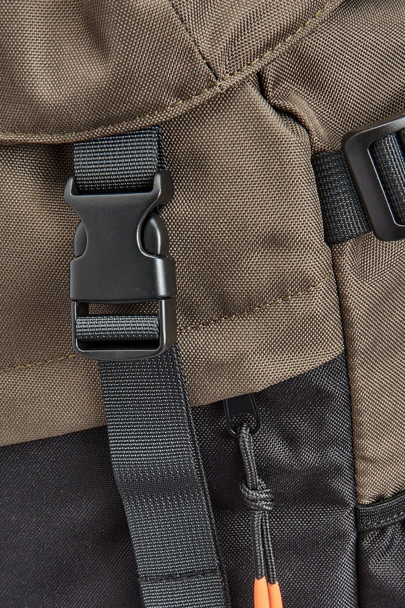 PASSENGER - Boondocker Recycled 26L Backpack - Black Khaki - BACKYARD