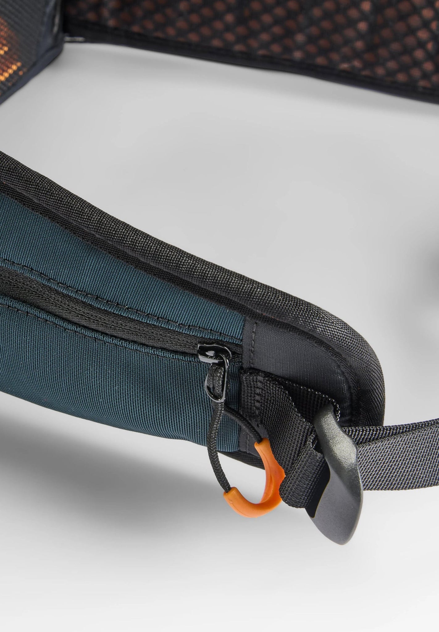 PASSENGER - Trailscape Recycled 30L Backpack - Black - BACKYARD