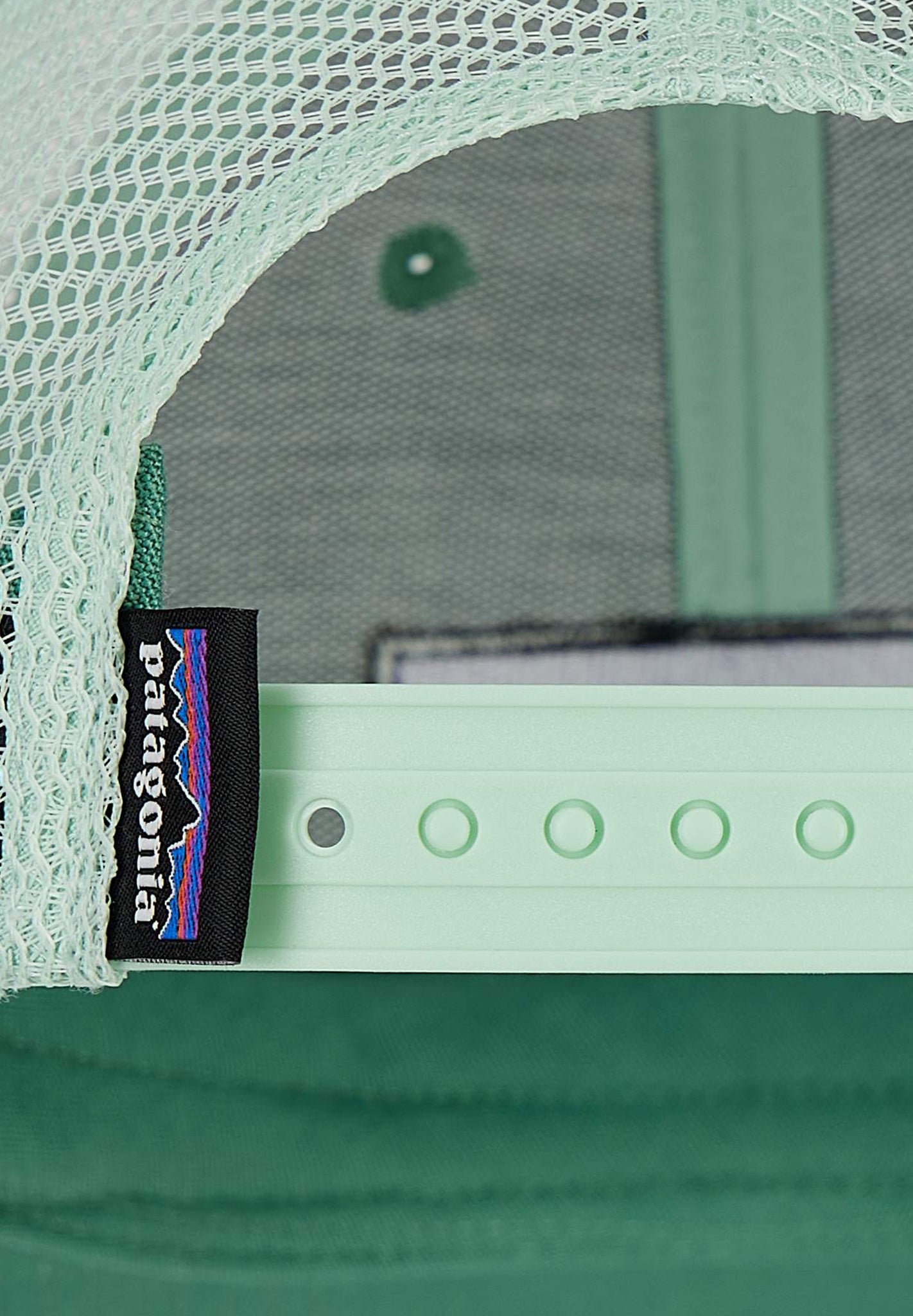 PATAGONIA - P - 6 Logo LoPro Trucker Hat - Heartleaf Green - BACKYARD