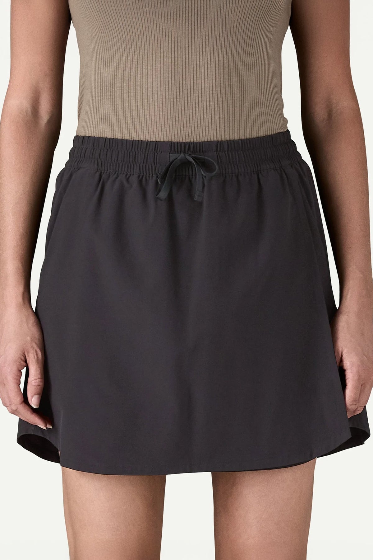 PATAGONIA - Women's Fleetwith Skort - Black - BACKYARD