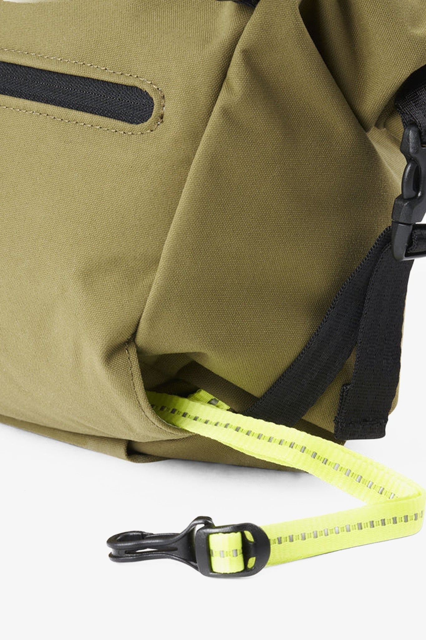 PINQPONQ - Aksel Hipbag - Solid Olive - BACKYARD