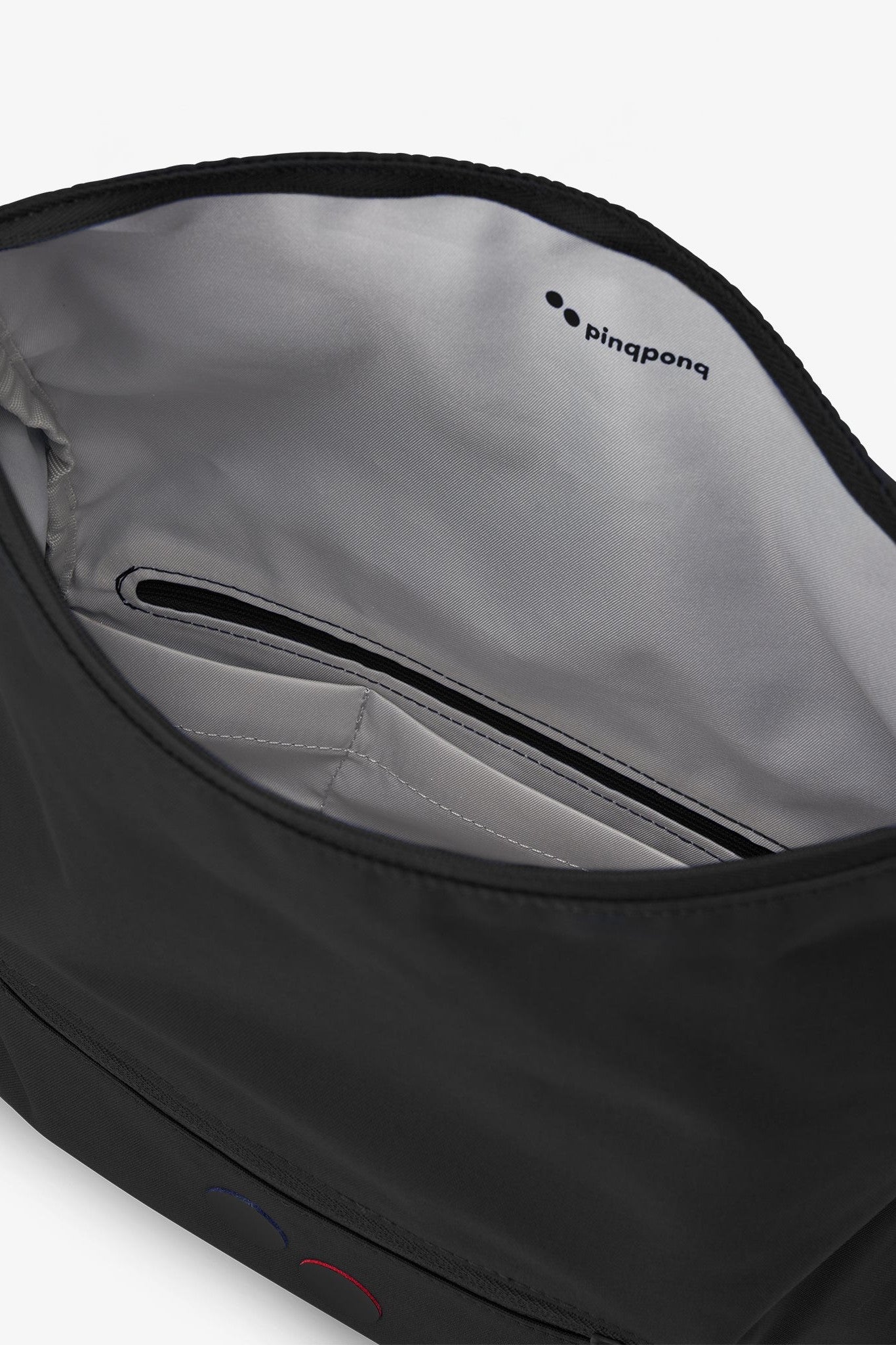 PINQPONQ - Aksel Hipbag - Rooted Black - BACKYARD