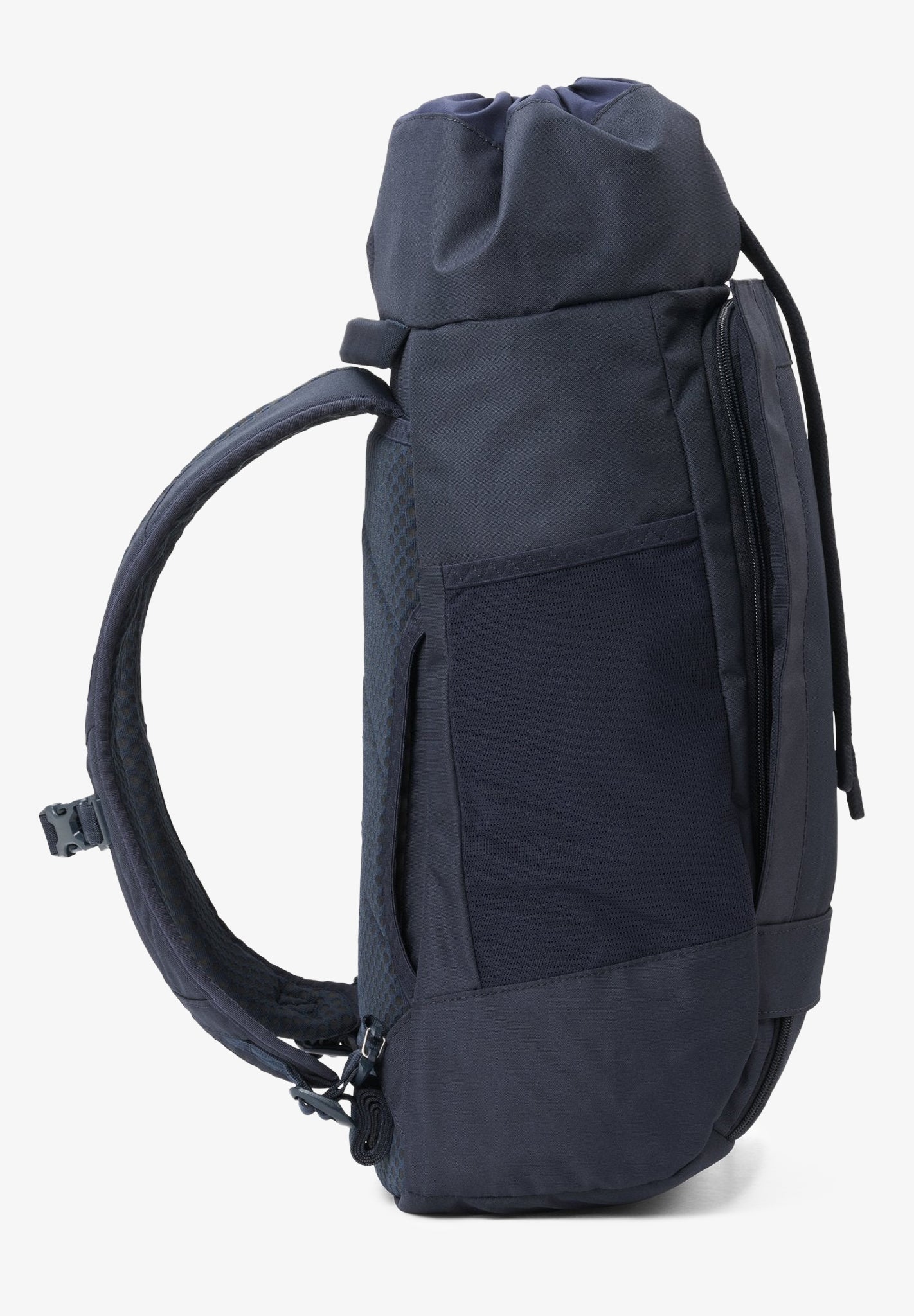 PINQPONQ - Blok Medium - Fjord Navy - BACKYARD