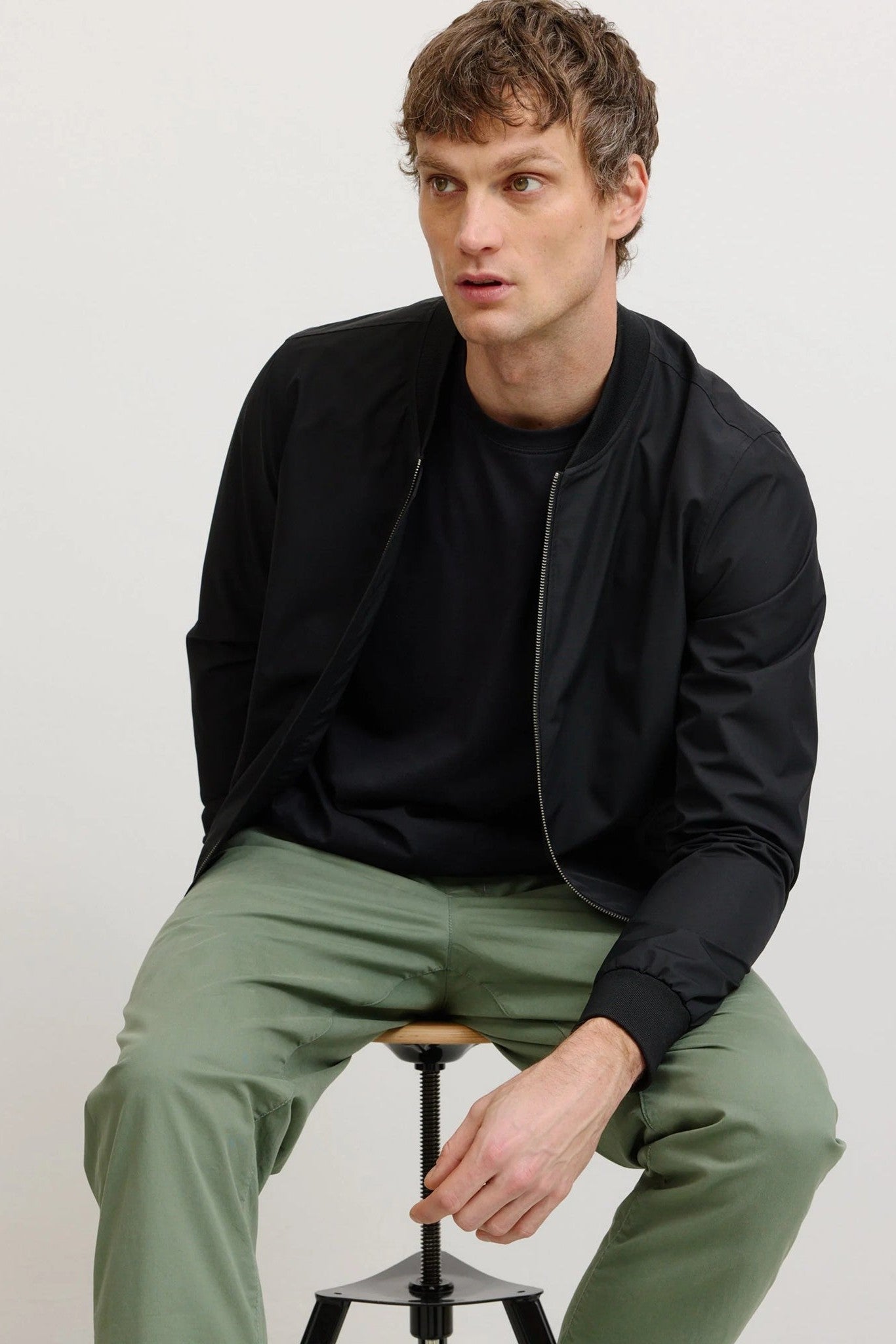 RECOLUTION - Aspen - Black - BACKYARD