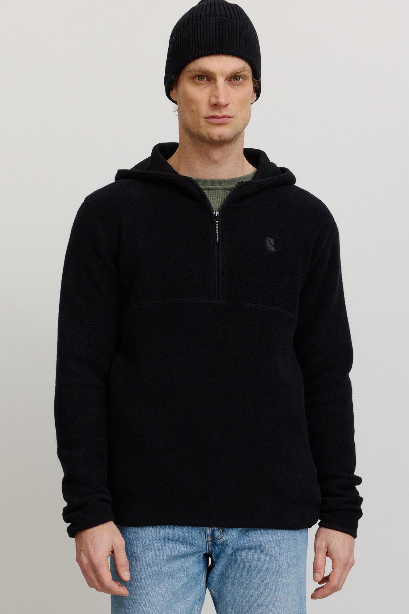 RECOLUTION - Caimito - Black - BACKYARD