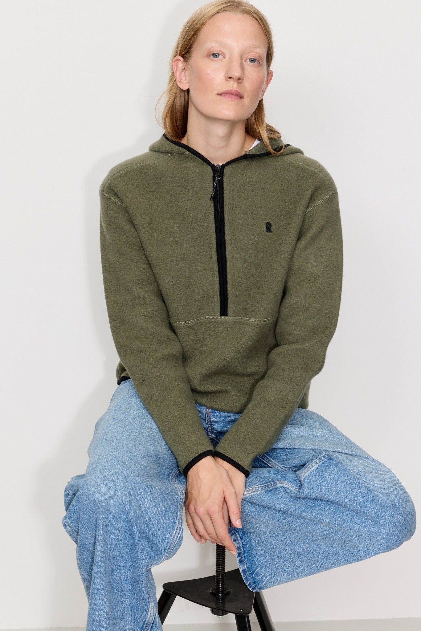 RECOLUTION - Forsthia - Dark Khaki - BACKYARD