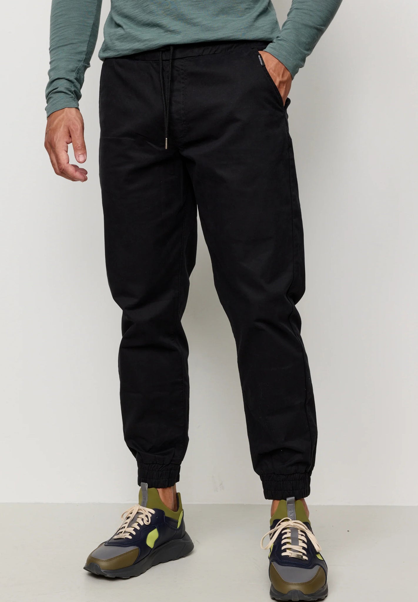 RECOLUTION - Musa - Black - BACKYARD