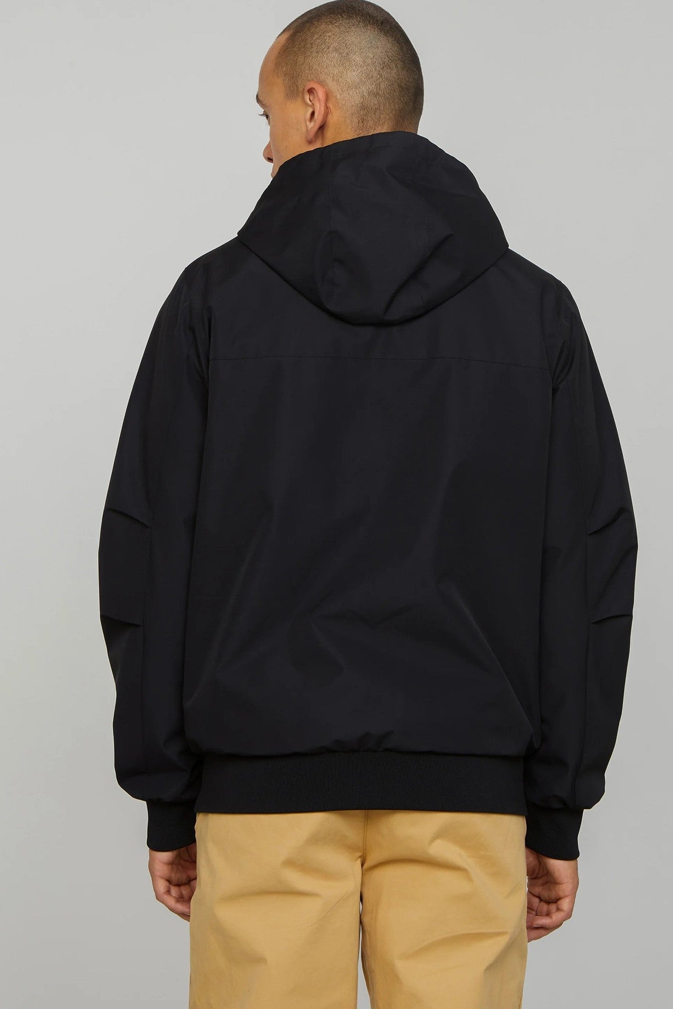 RECOLUTION - Pistachio - Black - BACKYARD