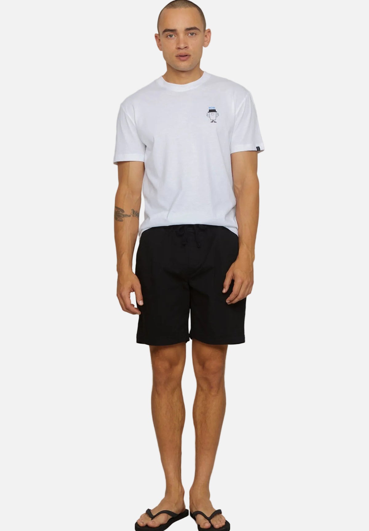 RECOLUTION - Quince - Black - BACKYARD