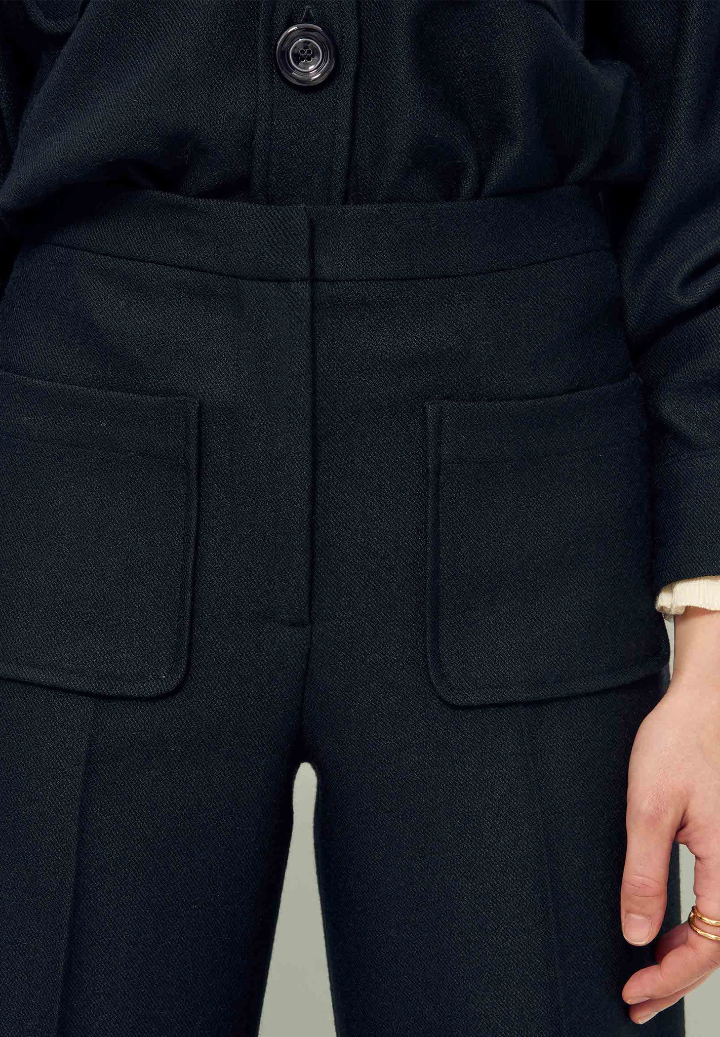 SESSUN - Alberwool - Black - BACKYARD