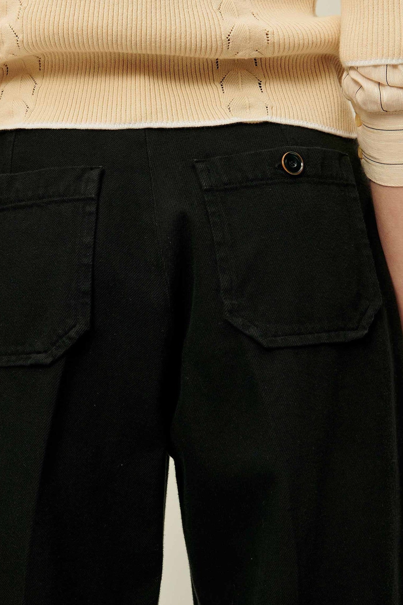 SESSUN - Aldricks - Black - BACKYARD