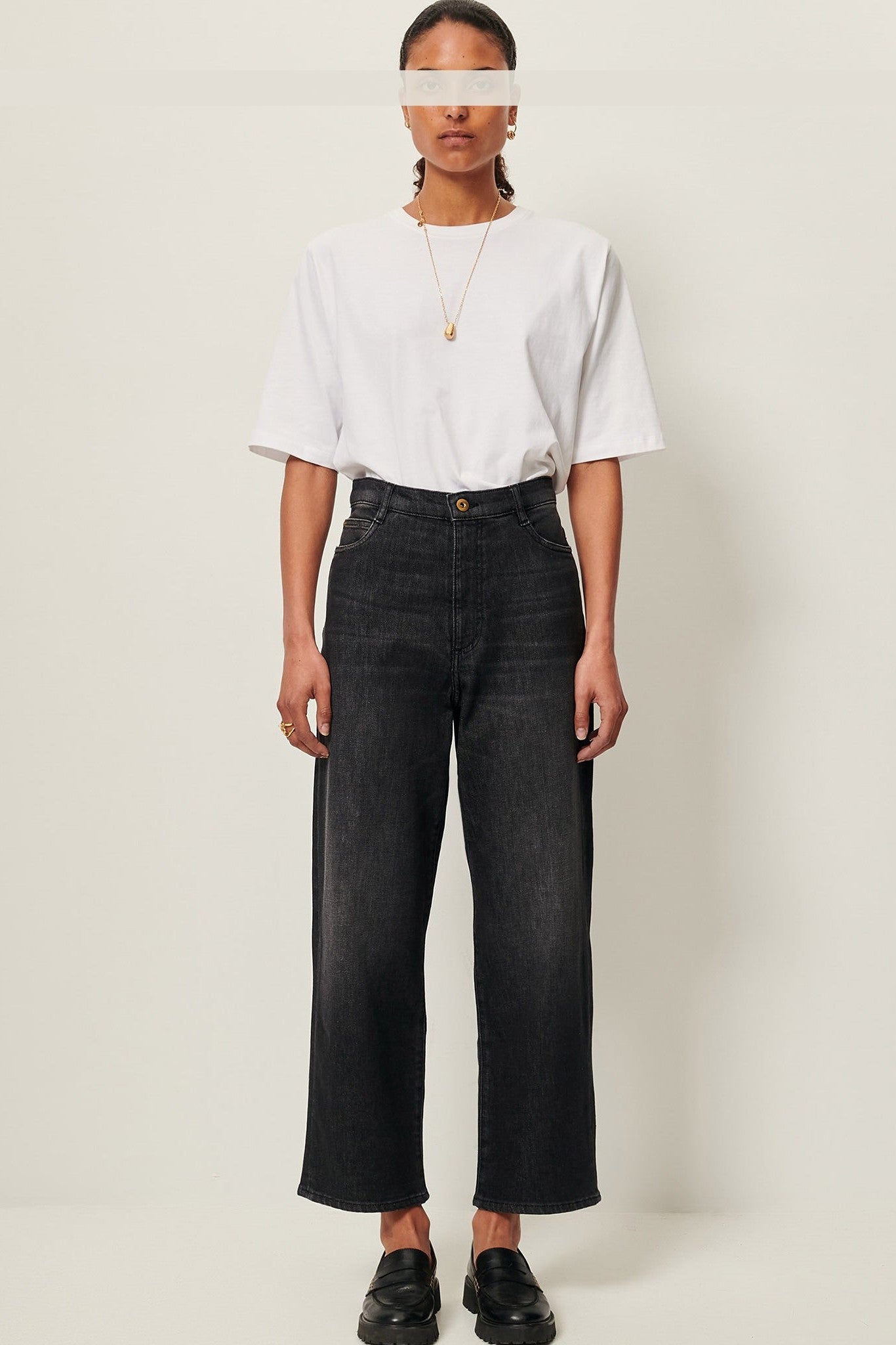 SESSUN - Bay Cruise - Brocken Black - BACKYARD