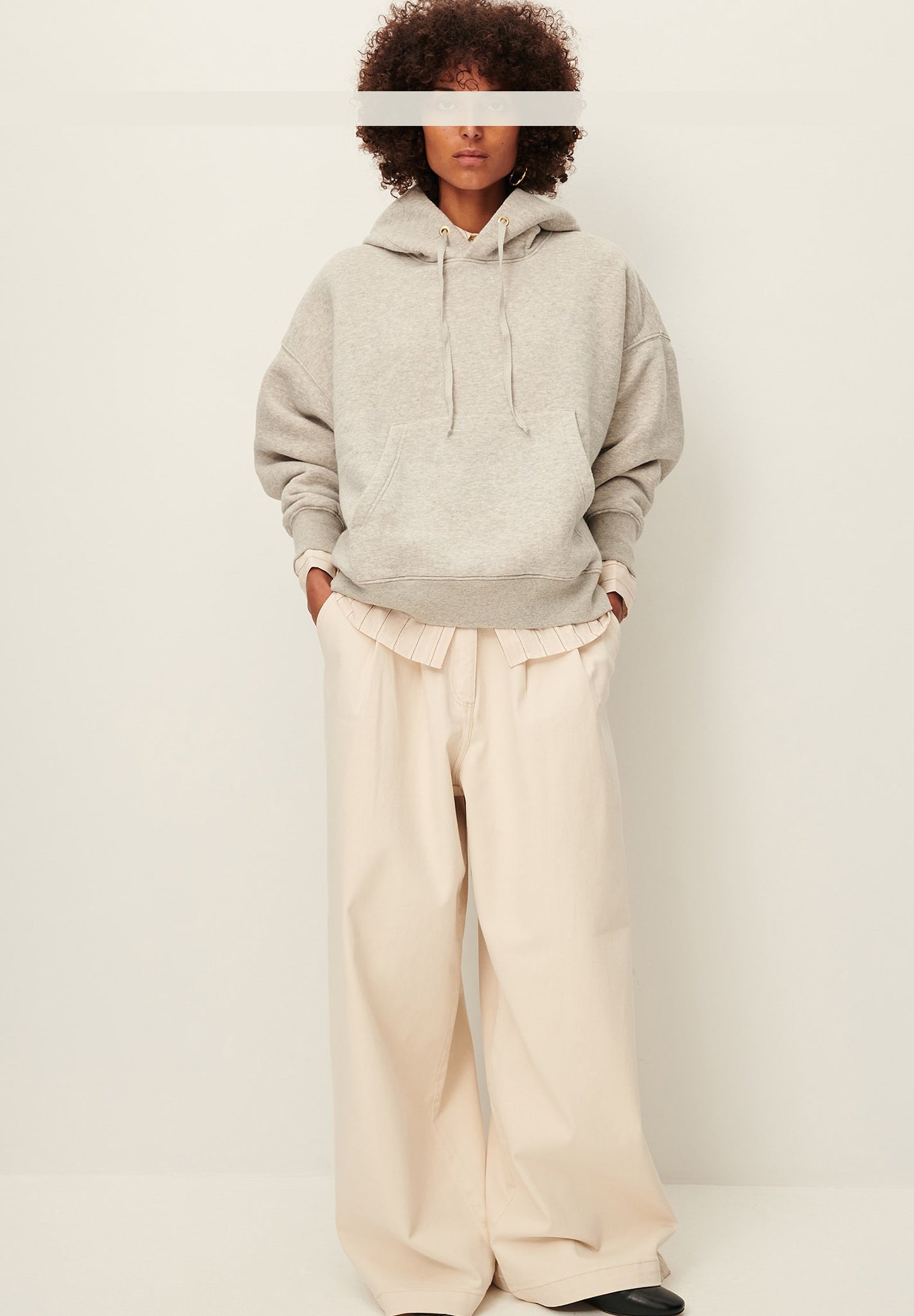 SESSUN - Hoodie - Milkygrès - BACKYARD